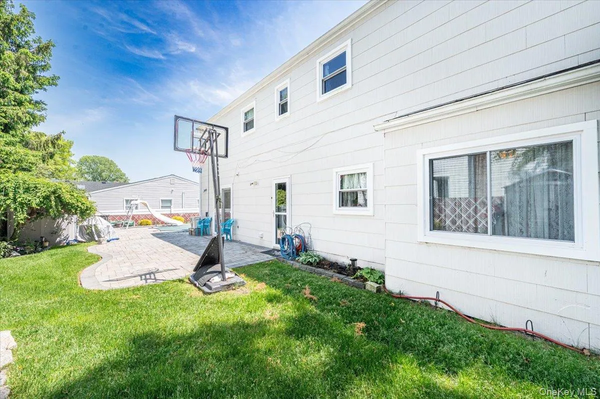 5 Spruceton Street, Brookhaven, NY, 4 Bedrooms Bedrooms, 9 Rooms Rooms,2 BathroomsBathrooms,Residential,For Rent,Spruceton,0,1004260 5 Spruceton Street, Brookhaven, NY, 4 Bedrooms Bedrooms, 9 Rooms Rooms,2 BathroomsBathrooms,Residential,For Rent,Spruceton,0,1004260