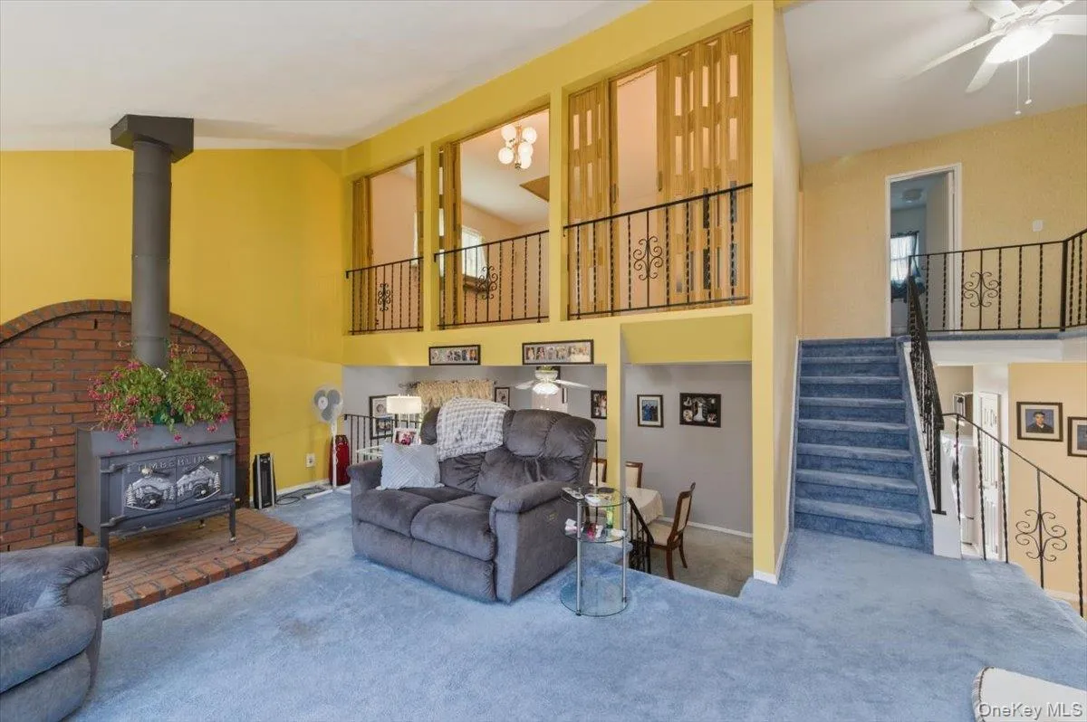 5 Spruceton Street, Brookhaven, NY, 4 Bedrooms Bedrooms, 9 Rooms Rooms,2 BathroomsBathrooms,Residential,For Rent,Spruceton,0,1004260 5 Spruceton Street, Brookhaven, NY, 4 Bedrooms Bedrooms, 9 Rooms Rooms,2 BathroomsBathrooms,Residential,For Rent,Spruceton,0,1004260