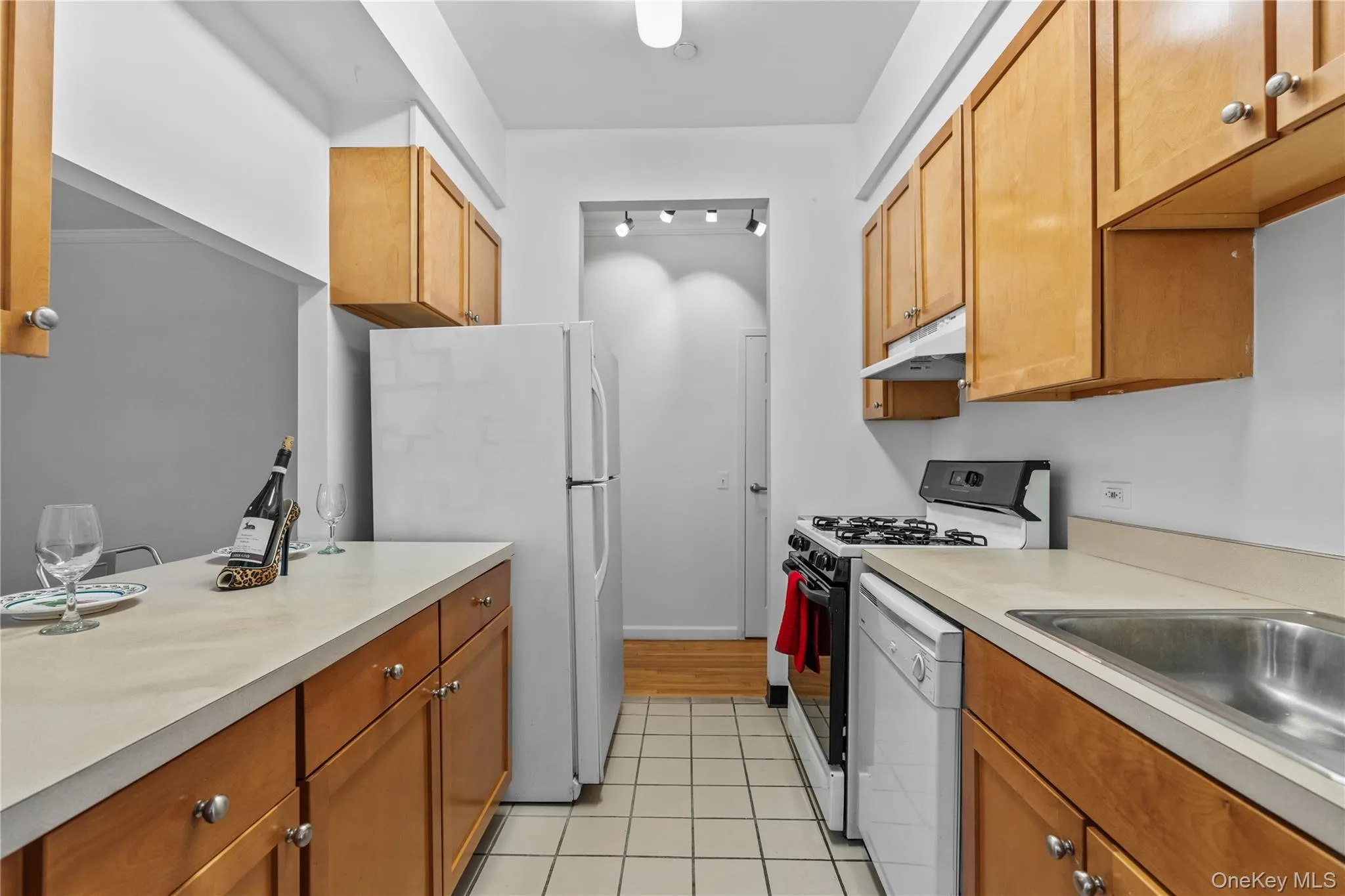 313 143rd Street, New York, NY, 2 Bedrooms Bedrooms, 4 Rooms Rooms,2 BathroomsBathrooms,Residential,For Rent,143rd,0,1004262 313 143rd Street, New York, NY, 2 Bedrooms Bedrooms, 4 Rooms Rooms,2 BathroomsBathrooms,Residential,For Rent,143rd,0,1004262