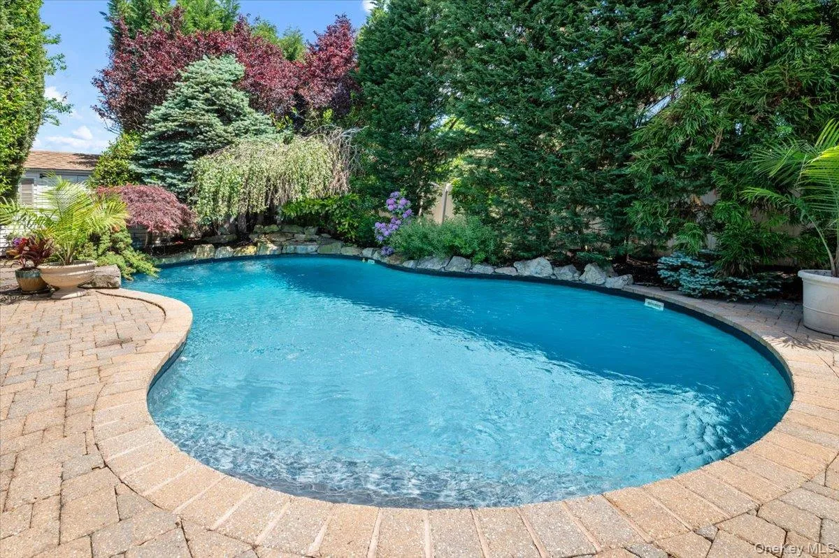 2499 Haff Avenue, Hempstead, NY, 4 Bedrooms Bedrooms, 9 Rooms Rooms,2 BathroomsBathrooms,Residential,For Rent,Haff,0,1004263 2499 Haff Avenue, Hempstead, NY, 4 Bedrooms Bedrooms, 9 Rooms Rooms,2 BathroomsBathrooms,Residential,For Rent,Haff,0,1004263