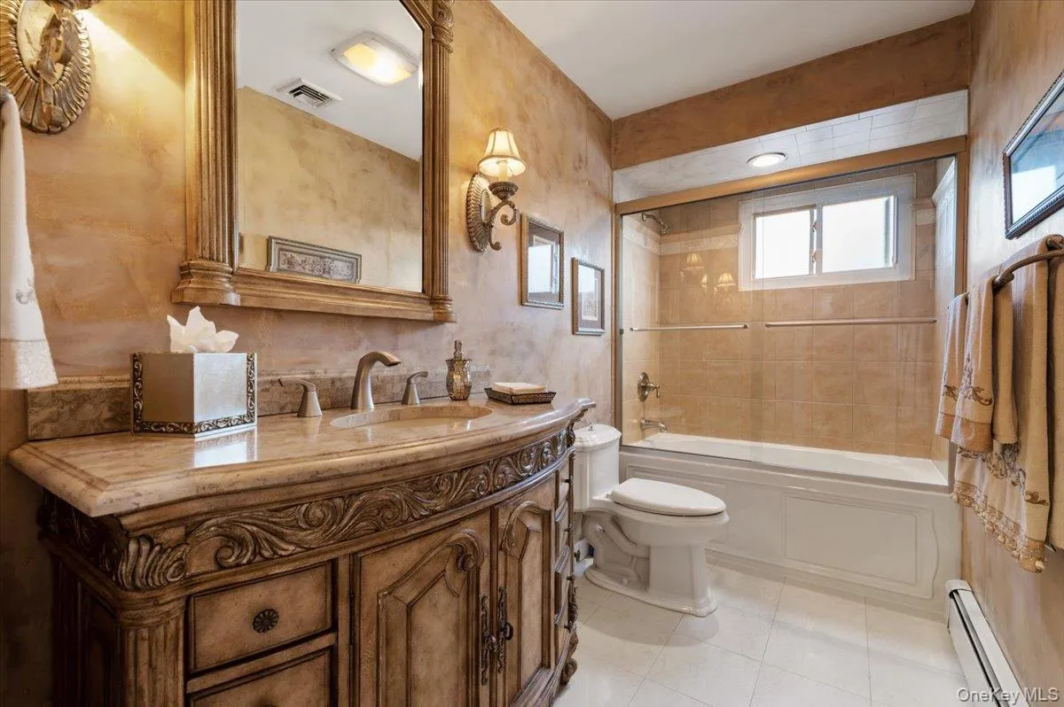 2499 Haff Avenue, Hempstead, NY, 4 Bedrooms Bedrooms, 9 Rooms Rooms,2 BathroomsBathrooms,Residential,For Rent,Haff,0,1004263 2499 Haff Avenue, Hempstead, NY, 4 Bedrooms Bedrooms, 9 Rooms Rooms,2 BathroomsBathrooms,Residential,For Rent,Haff,0,1004263