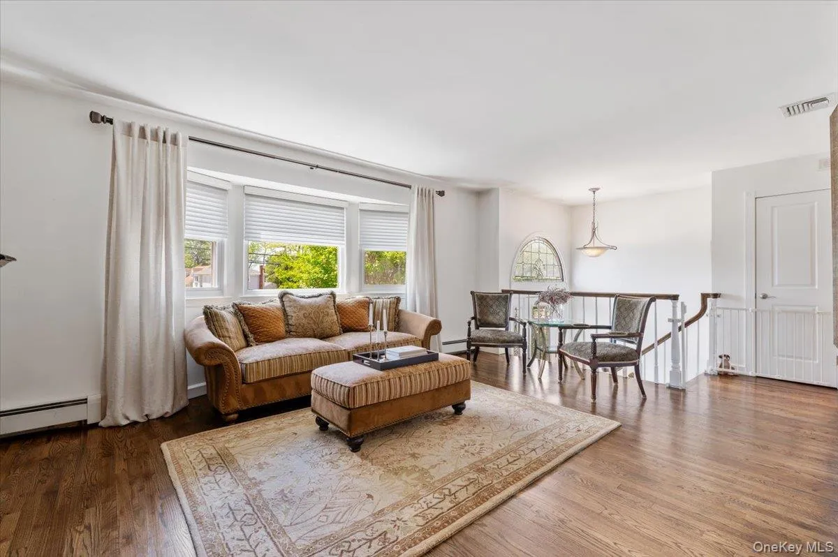 2499 Haff Avenue, Hempstead, NY, 4 Bedrooms Bedrooms, 9 Rooms Rooms,2 BathroomsBathrooms,Residential,For Rent,Haff,0,1004263 2499 Haff Avenue, Hempstead, NY, 4 Bedrooms Bedrooms, 9 Rooms Rooms,2 BathroomsBathrooms,Residential,For Rent,Haff,0,1004263