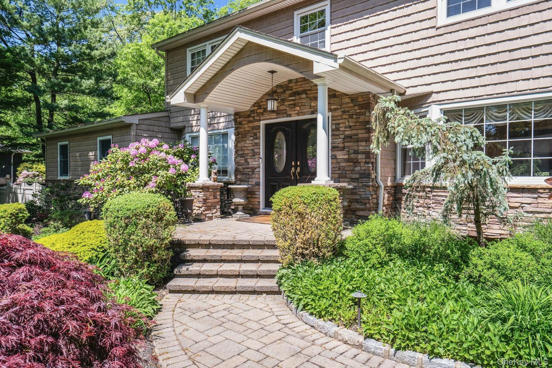 Paver Walkway with professional landscaping. Paver Walkway with professional landscaping.