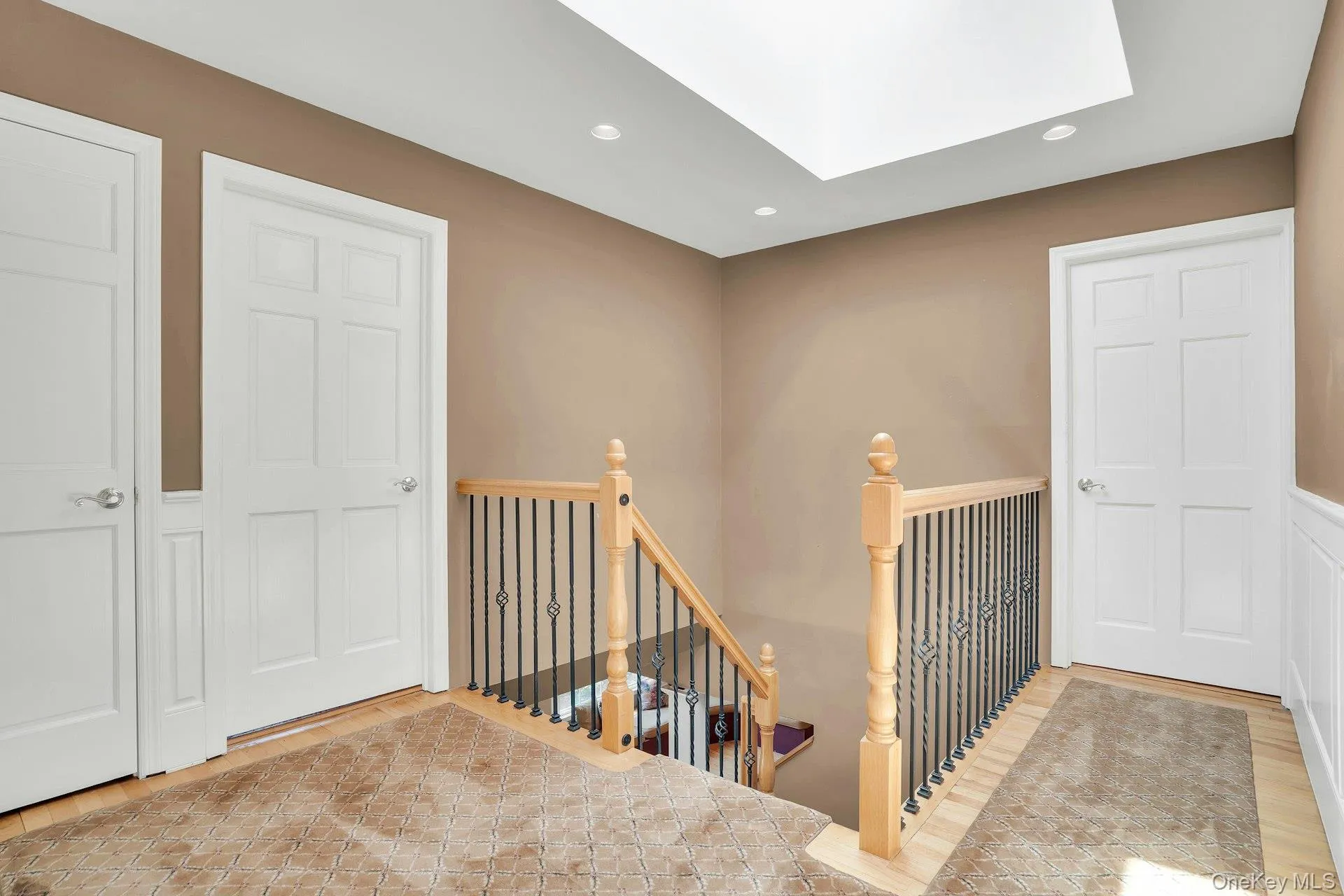 1 Sarah Drive, Huntington, NY, 5 Bedrooms Bedrooms, 11 Rooms Rooms,2 BathroomsBathrooms,Residential,For Rent,Sarah,0,1004266 1 Sarah Drive, Huntington, NY, 5 Bedrooms Bedrooms, 11 Rooms Rooms,2 BathroomsBathrooms,Residential,For Rent,Sarah,0,1004266