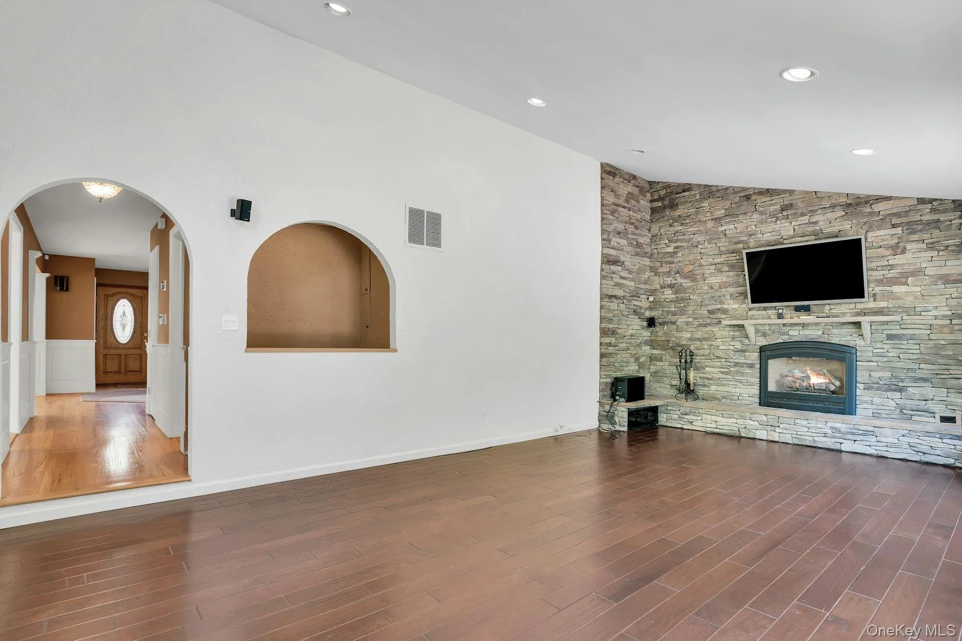Bar area for entertaining. Bar area for entertaining.