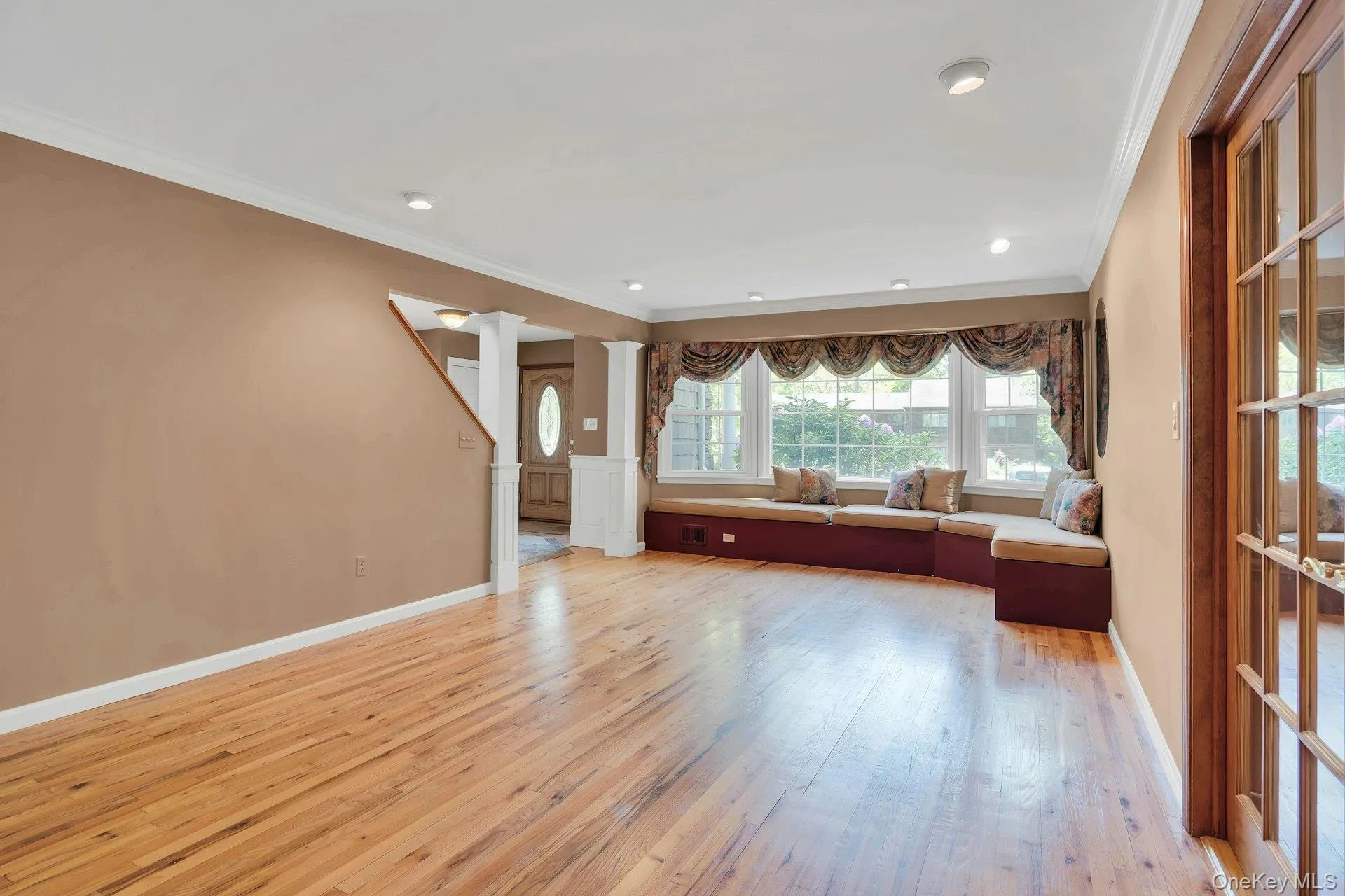 1 Sarah Drive, Huntington, NY, 5 Bedrooms Bedrooms, 11 Rooms Rooms,2 BathroomsBathrooms,Residential,For Rent,Sarah,0,1004266 1 Sarah Drive, Huntington, NY, 5 Bedrooms Bedrooms, 11 Rooms Rooms,2 BathroomsBathrooms,Residential,For Rent,Sarah,0,1004266