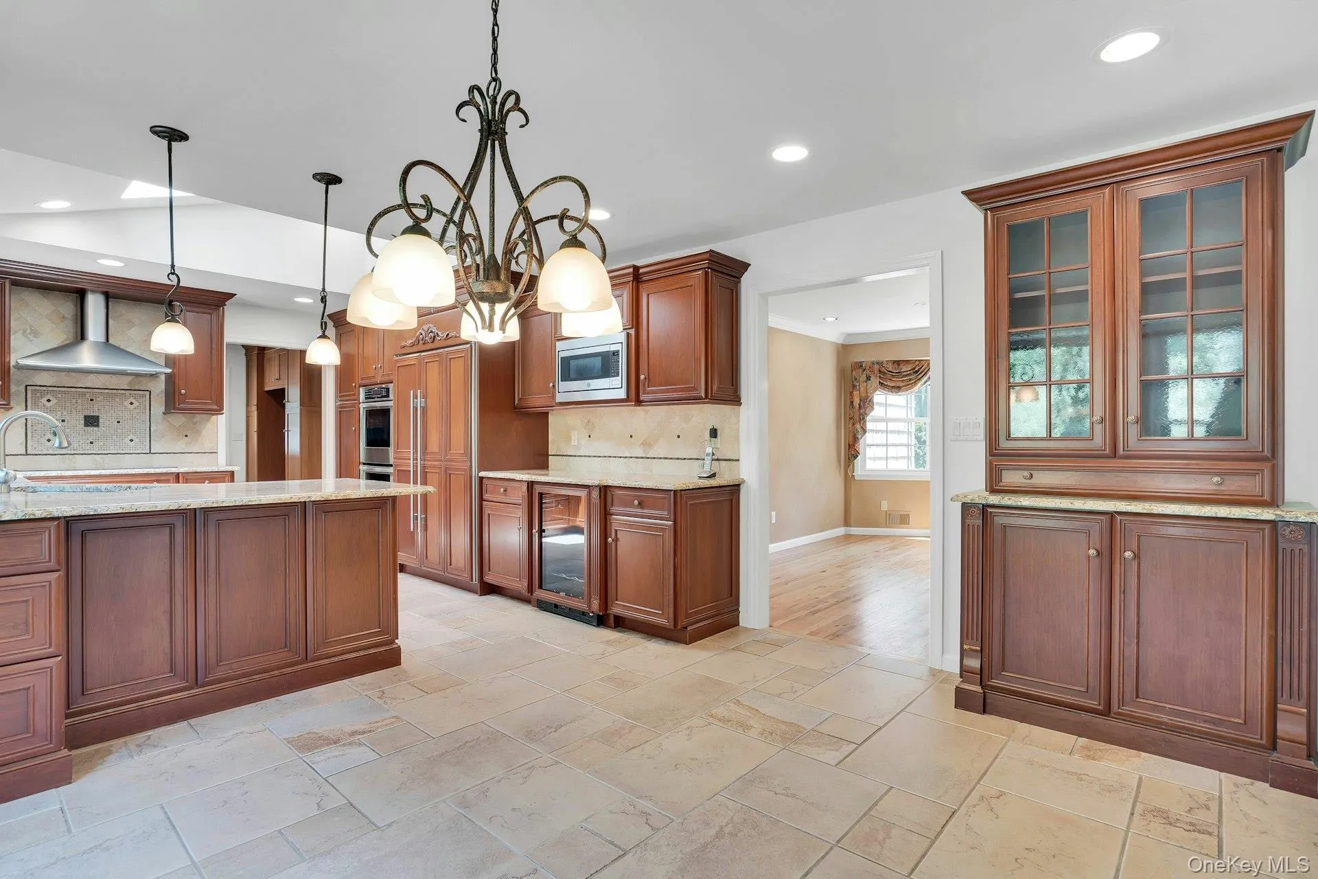 Custom Cabinets Custom Cabinets