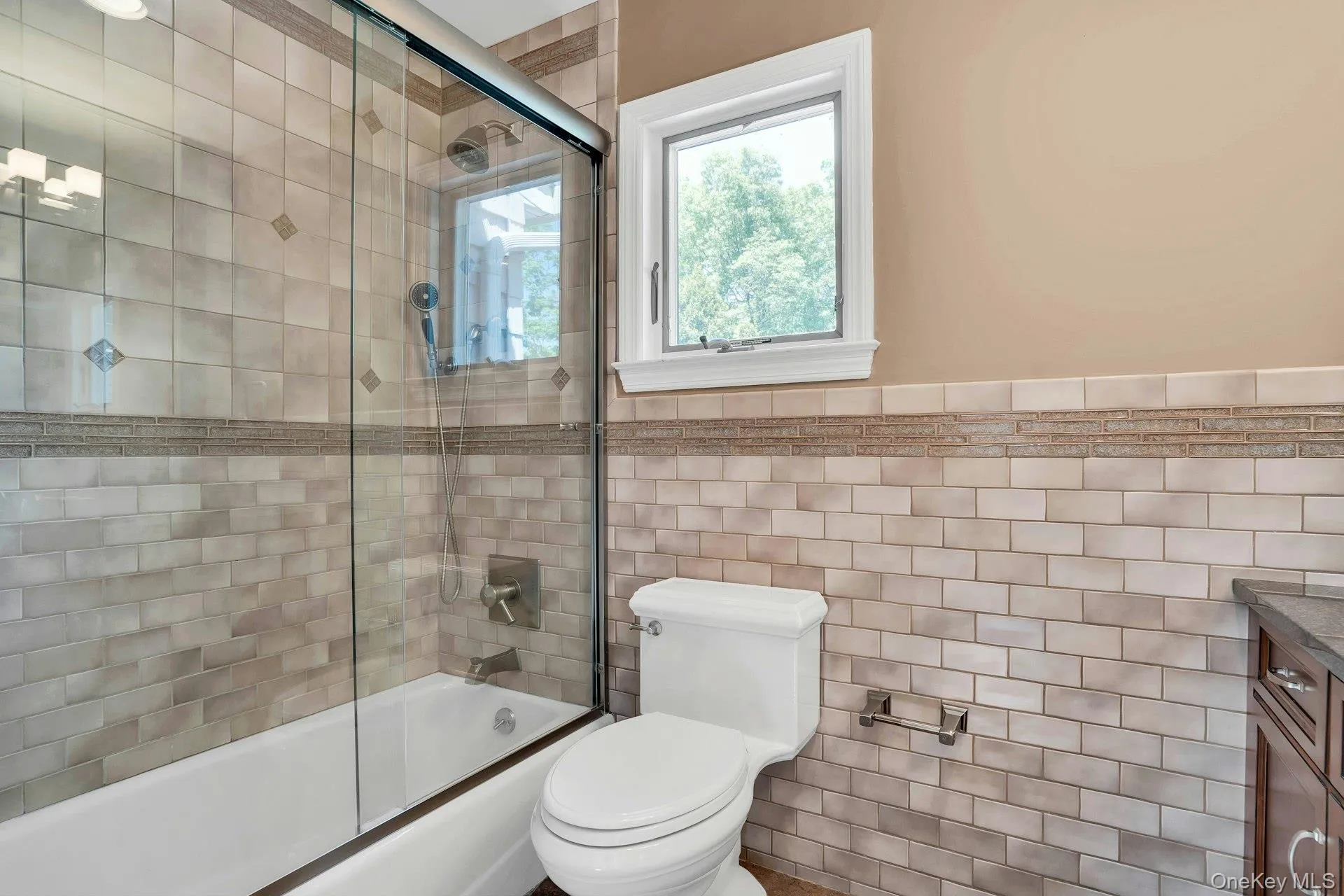 1 Sarah Drive, Huntington, NY, 5 Bedrooms Bedrooms, 11 Rooms Rooms,2 BathroomsBathrooms,Residential,For Rent,Sarah,0,1004266 1 Sarah Drive, Huntington, NY, 5 Bedrooms Bedrooms, 11 Rooms Rooms,2 BathroomsBathrooms,Residential,For Rent,Sarah,0,1004266