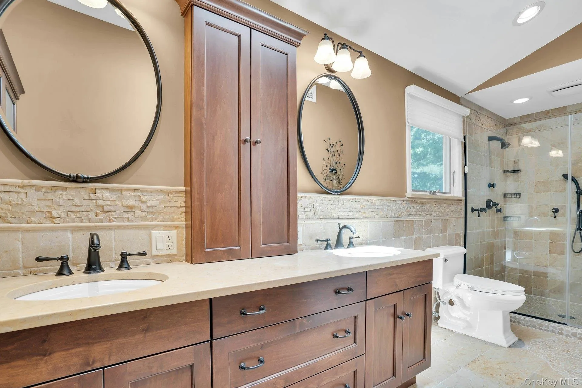 Double Vanity. Double Vanity.