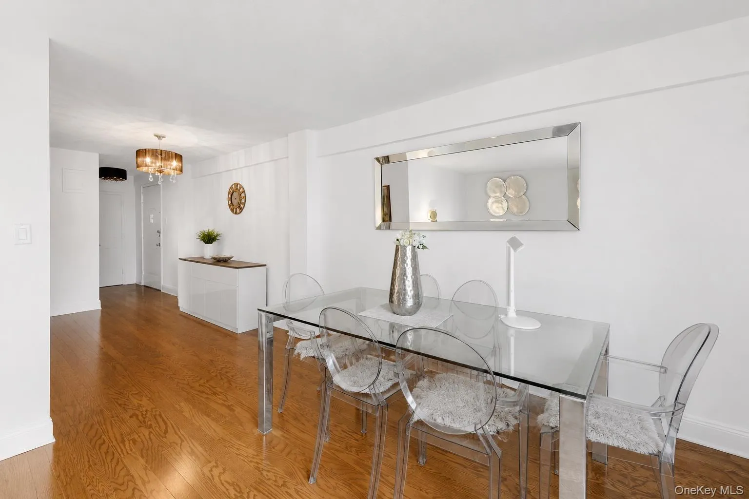 2835 Webb Avenue, New York, NY, 2 Bedrooms Bedrooms, 4 Rooms Rooms,1 BathroomBathrooms,Residential,For Rent,Webb,0,1004267 2835 Webb Avenue, New York, NY, 2 Bedrooms Bedrooms, 4 Rooms Rooms,1 BathroomBathrooms,Residential,For Rent,Webb,0,1004267