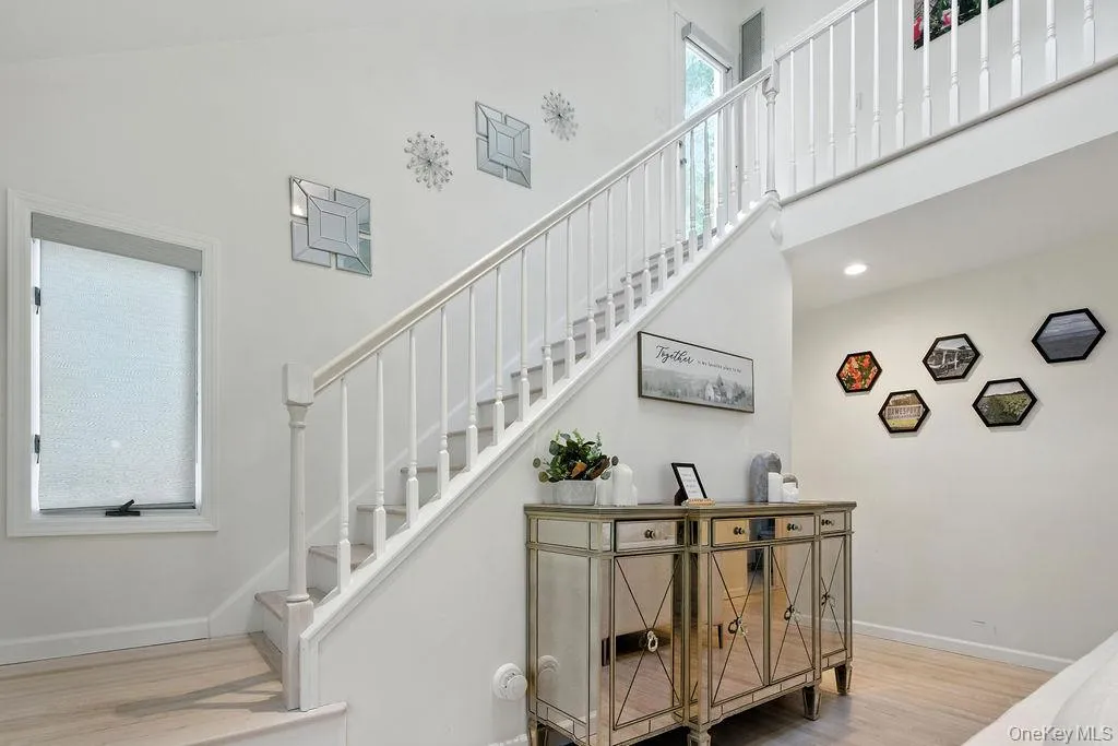 100 manor Lane, Riverhead, NY, 3 Bedrooms Bedrooms, 7 Rooms Rooms,2 BathroomsBathrooms,Residential,For Rent,manor,0,1004268 100 manor Lane, Riverhead, NY, 3 Bedrooms Bedrooms, 7 Rooms Rooms,2 BathroomsBathrooms,Residential,For Rent,manor,0,1004268