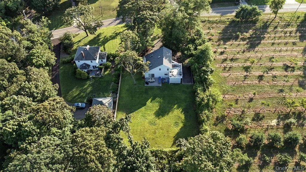 100 manor Lane, Riverhead, NY, 3 Bedrooms Bedrooms, 7 Rooms Rooms,2 BathroomsBathrooms,Residential,For Rent,manor,0,1004268 100 manor Lane, Riverhead, NY, 3 Bedrooms Bedrooms, 7 Rooms Rooms,2 BathroomsBathrooms,Residential,For Rent,manor,0,1004268