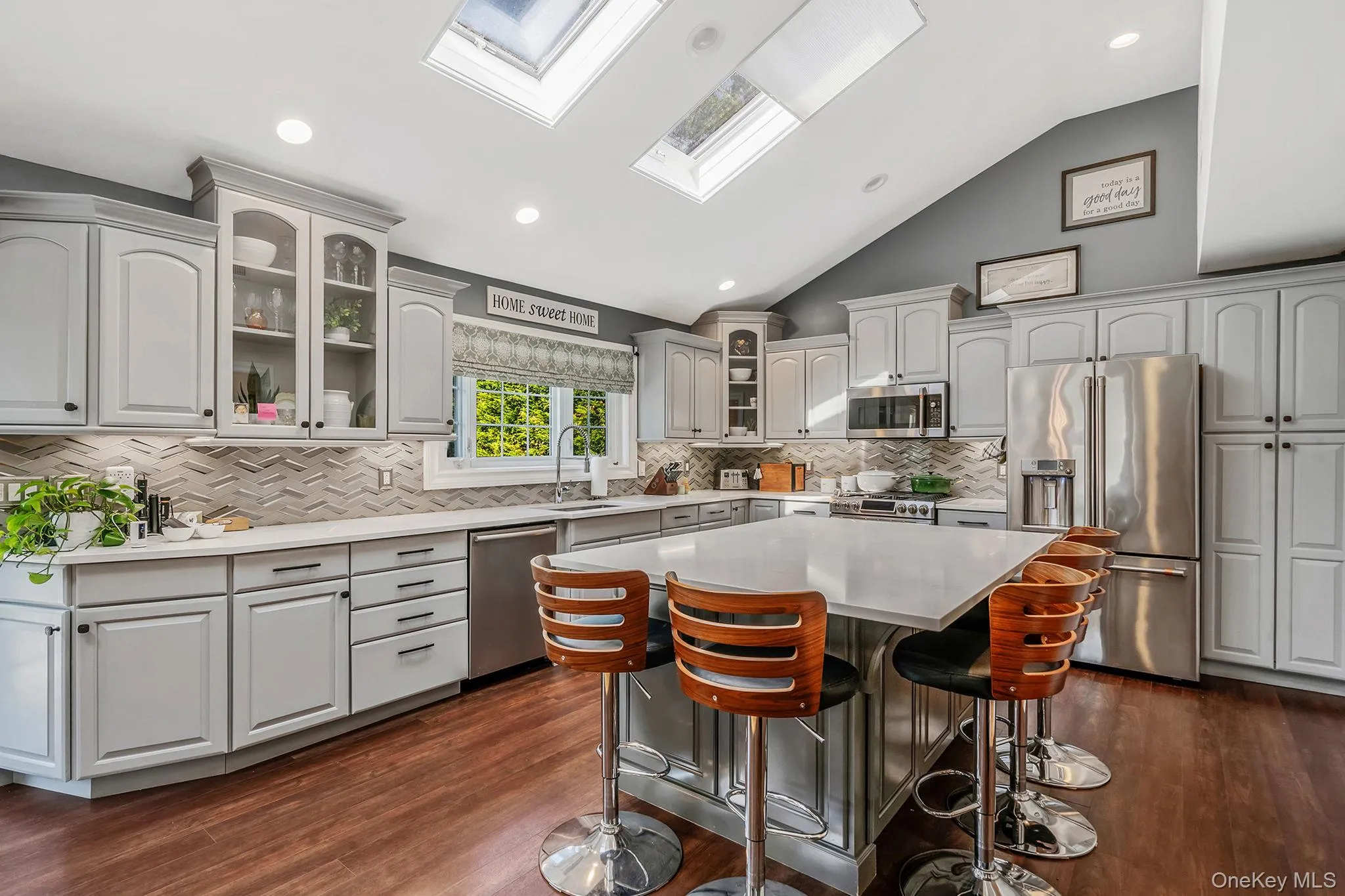 364 Twilight Lane, Smithtown, NY, 3 Bedrooms Bedrooms, 8 Rooms Rooms,2 BathroomsBathrooms,Residential,For Rent,Twilight,0,1004270 364 Twilight Lane, Smithtown, NY, 3 Bedrooms Bedrooms, 8 Rooms Rooms,2 BathroomsBathrooms,Residential,For Rent,Twilight,0,1004270