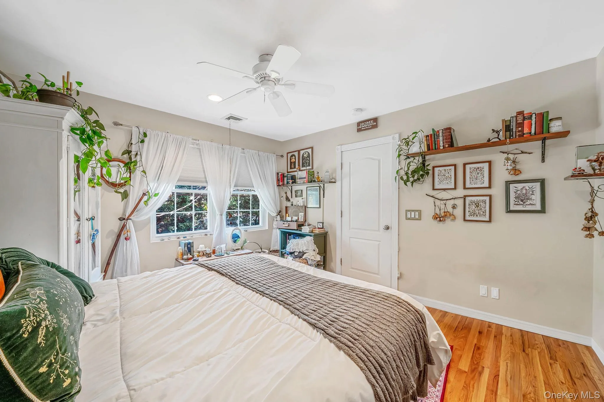 364 Twilight Lane, Smithtown, NY, 3 Bedrooms Bedrooms, 8 Rooms Rooms,2 BathroomsBathrooms,Residential,For Rent,Twilight,0,1004270 364 Twilight Lane, Smithtown, NY, 3 Bedrooms Bedrooms, 8 Rooms Rooms,2 BathroomsBathrooms,Residential,For Rent,Twilight,0,1004270