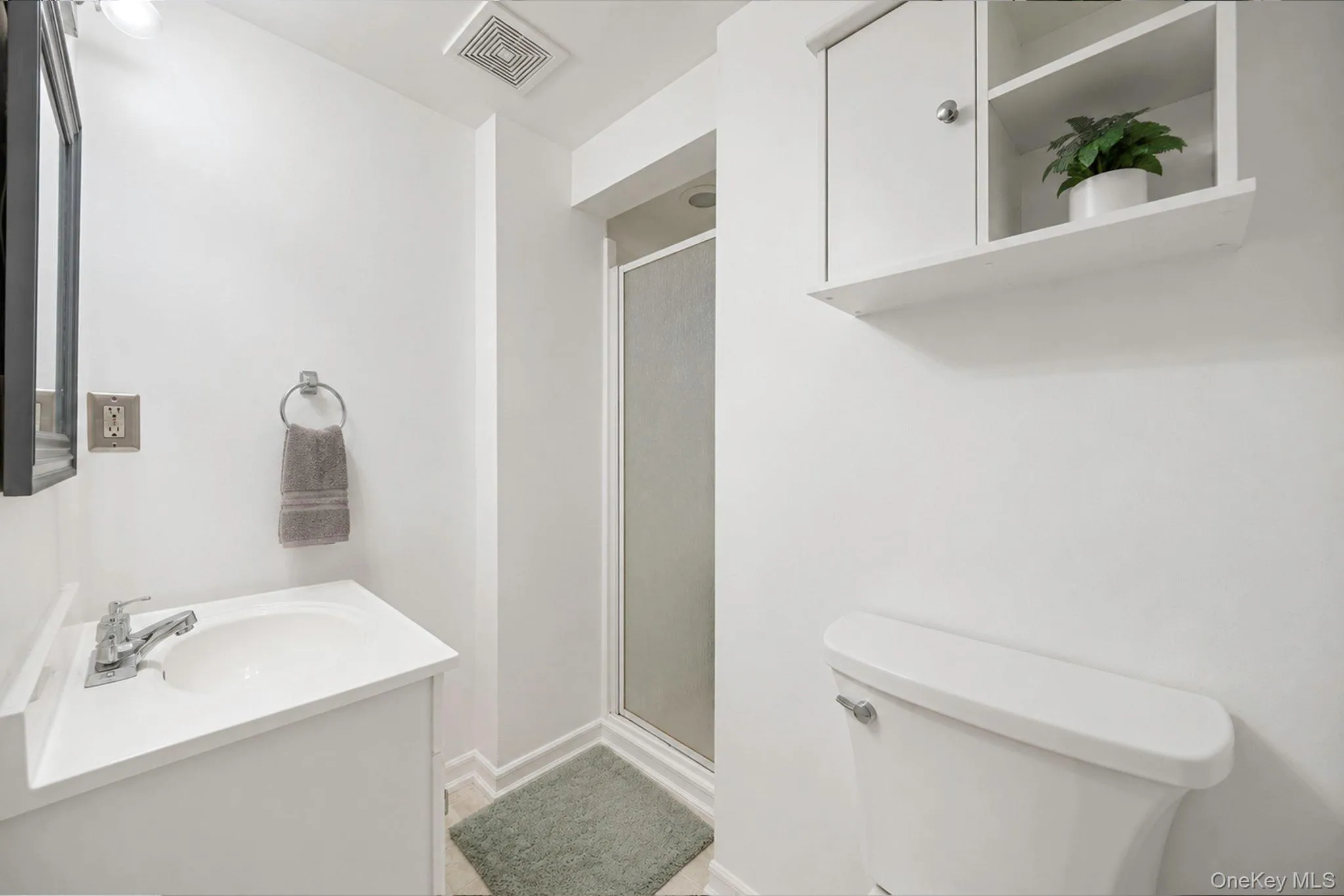 364 Twilight Lane, Smithtown, NY, 3 Bedrooms Bedrooms, 8 Rooms Rooms,2 BathroomsBathrooms,Residential,For Rent,Twilight,0,1004270 364 Twilight Lane, Smithtown, NY, 3 Bedrooms Bedrooms, 8 Rooms Rooms,2 BathroomsBathrooms,Residential,For Rent,Twilight,0,1004270