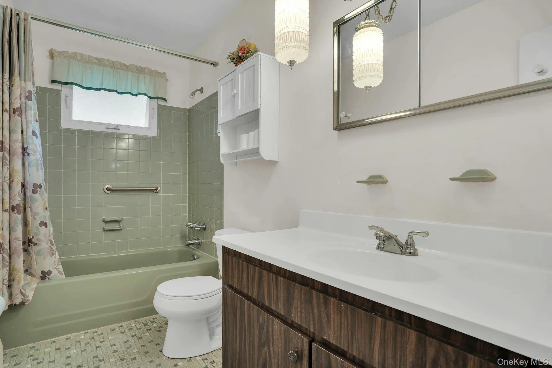 111 Daly Road, Huntington, NY, 4 Bedrooms Bedrooms, 8 Rooms Rooms,2 BathroomsBathrooms,Residential,For Rent,Daly,0,1004271 111 Daly Road, Huntington, NY, 4 Bedrooms Bedrooms, 8 Rooms Rooms,2 BathroomsBathrooms,Residential,For Rent,Daly,0,1004271
