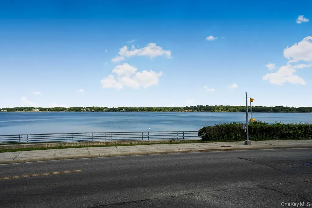 899 Harbor View Road, Oyster Bay, NY, 5 Bedrooms Bedrooms, 10 Rooms Rooms,4 BathroomsBathrooms,Residential,For Rent,Harbor View,0,1004278 899 Harbor View Road, Oyster Bay, NY, 5 Bedrooms Bedrooms, 10 Rooms Rooms,4 BathroomsBathrooms,Residential,For Rent,Harbor View,0,1004278
