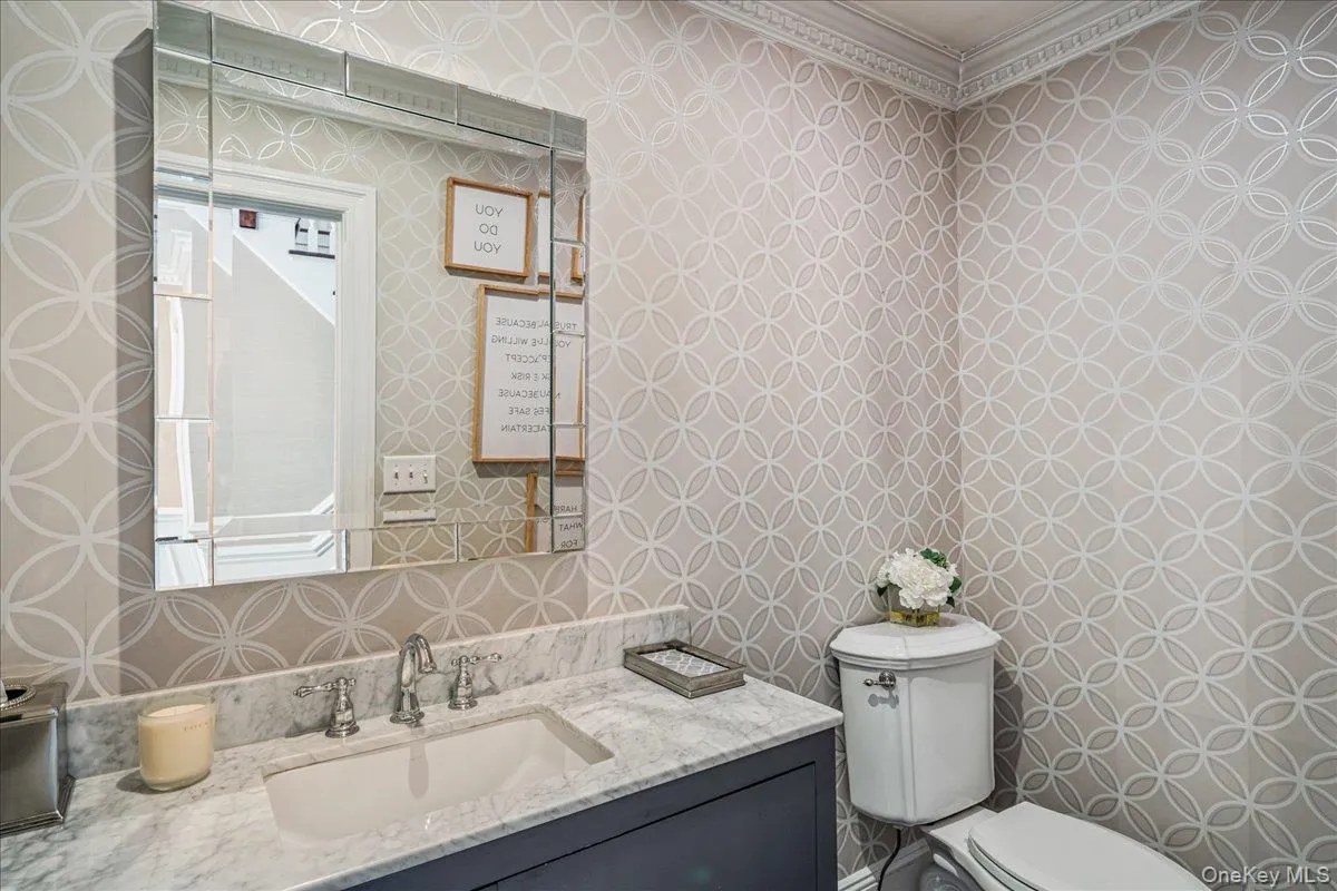 100 Elderfields Road, North Hempstead, NY, 5 Bedrooms Bedrooms, 12 Rooms Rooms,5 BathroomsBathrooms,Residential,For Rent,Elderfields,0,1004280 100 Elderfields Road, North Hempstead, NY, 5 Bedrooms Bedrooms, 12 Rooms Rooms,5 BathroomsBathrooms,Residential,For Rent,Elderfields,0,1004280