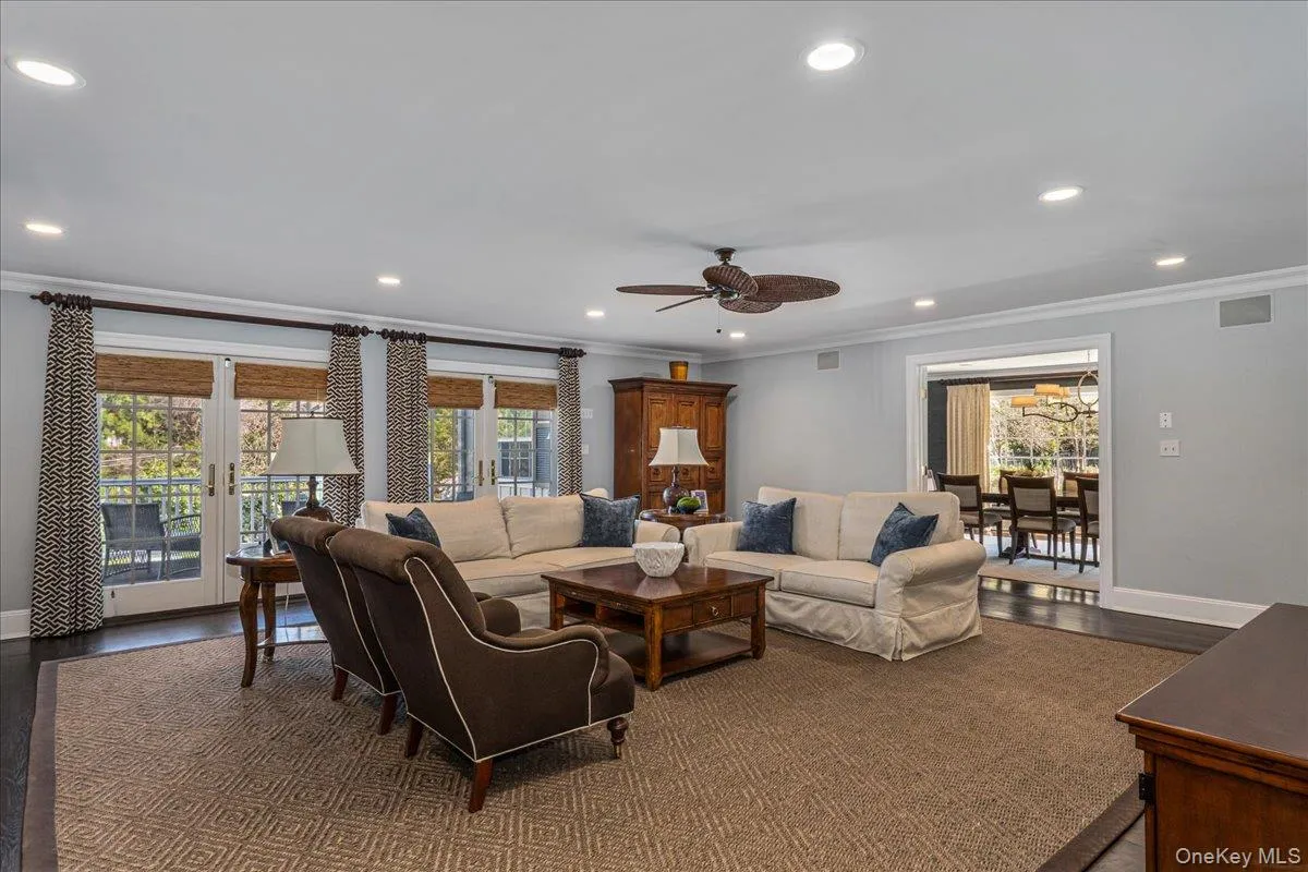 100 Elderfields Road, North Hempstead, NY, 5 Bedrooms Bedrooms, 12 Rooms Rooms,5 BathroomsBathrooms,Residential,For Rent,Elderfields,0,1004280 100 Elderfields Road, North Hempstead, NY, 5 Bedrooms Bedrooms, 12 Rooms Rooms,5 BathroomsBathrooms,Residential,For Rent,Elderfields,0,1004280