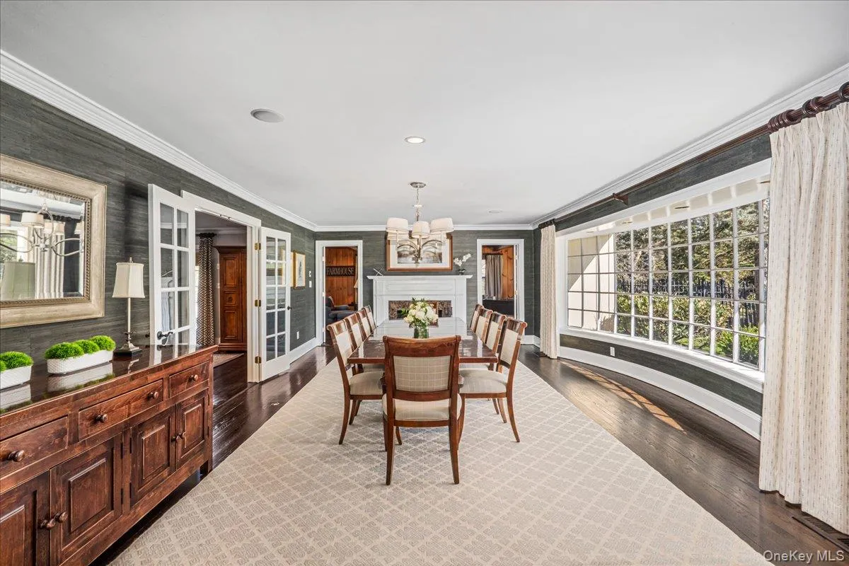 100 Elderfields Road, North Hempstead, NY, 5 Bedrooms Bedrooms, 12 Rooms Rooms,5 BathroomsBathrooms,Residential,For Rent,Elderfields,0,1004280 100 Elderfields Road, North Hempstead, NY, 5 Bedrooms Bedrooms, 12 Rooms Rooms,5 BathroomsBathrooms,Residential,For Rent,Elderfields,0,1004280