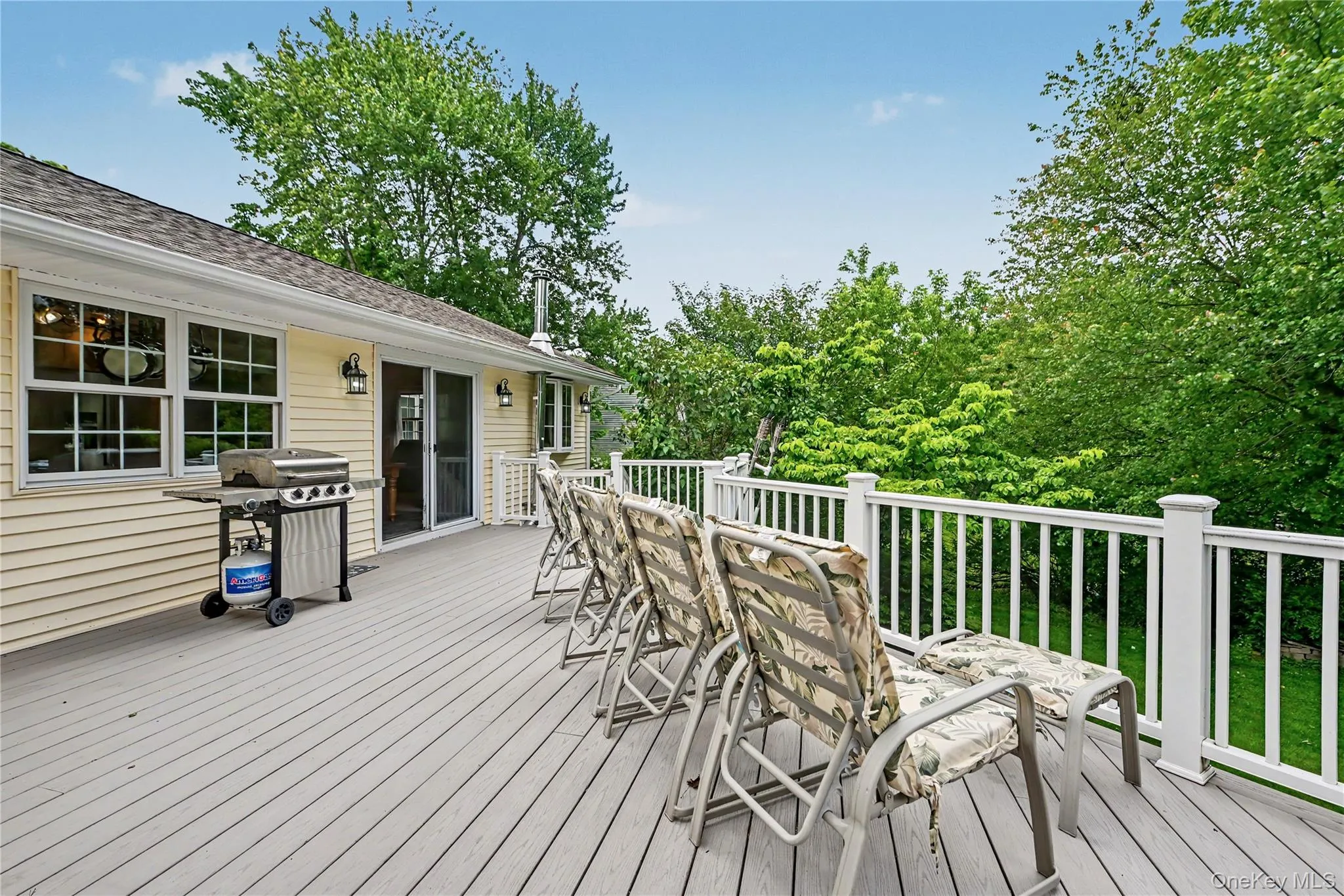 52 Everett Road, Carmel, NY, 3 Bedrooms Bedrooms, 8 Rooms Rooms,2 BathroomsBathrooms,Residential,For Rent,Everett,0,1004281 52 Everett Road, Carmel, NY, 3 Bedrooms Bedrooms, 8 Rooms Rooms,2 BathroomsBathrooms,Residential,For Rent,Everett,0,1004281