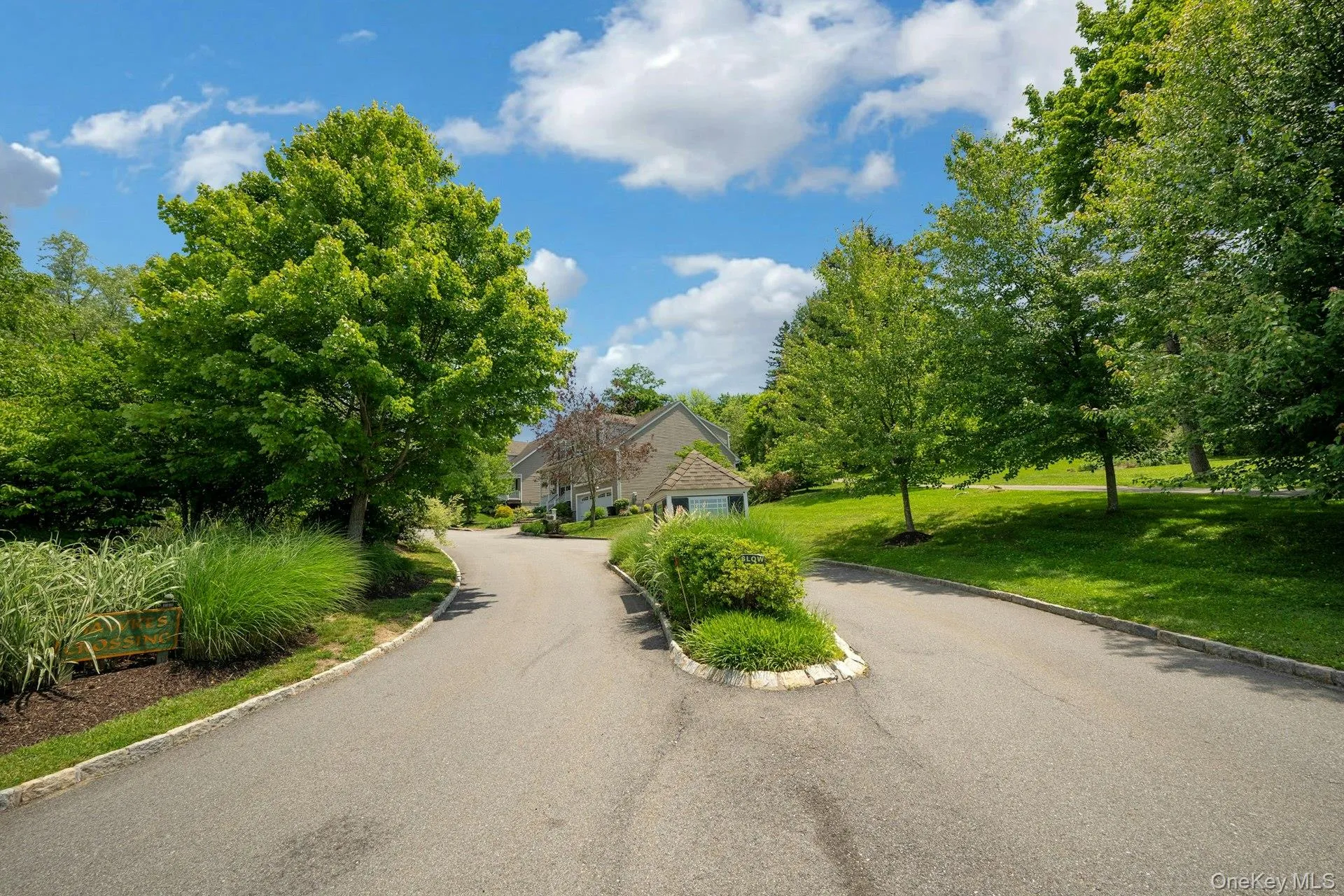 1 Thornton Hill, Ossining, NY, 3 Bedrooms Bedrooms, 11 Rooms Rooms,2 BathroomsBathrooms,Residential,For Rent,Thornton,0,1004287 1 Thornton Hill, Ossining, NY, 3 Bedrooms Bedrooms, 11 Rooms Rooms,2 BathroomsBathrooms,Residential,For Rent,Thornton,0,1004287