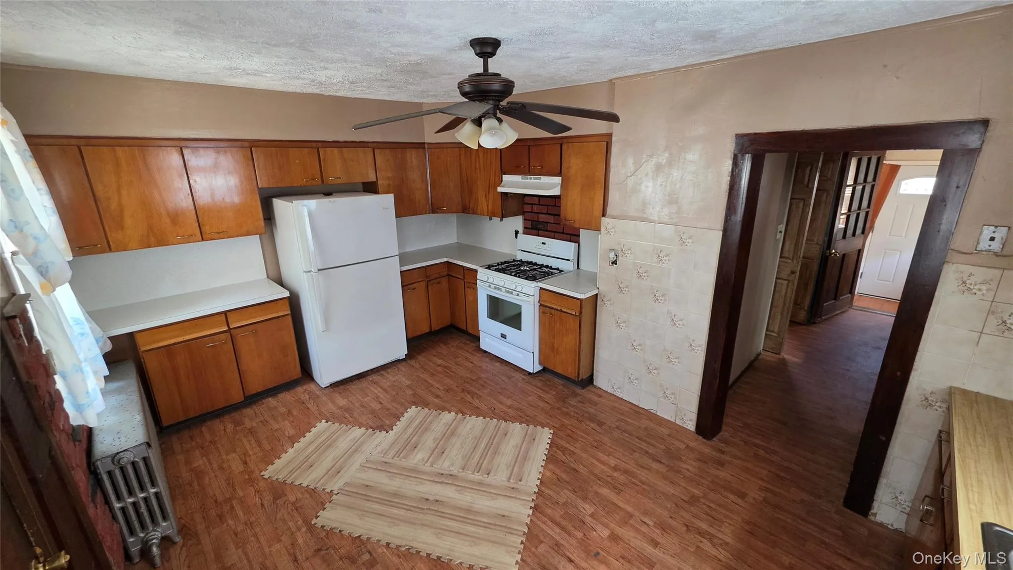 146 Beechwood Avenue, New Rochelle, NY, 3 Bedrooms Bedrooms, 7 Rooms Rooms,2 BathroomsBathrooms,Residential,For Rent,Beechwood,0,1004290 146 Beechwood Avenue, New Rochelle, NY, 3 Bedrooms Bedrooms, 7 Rooms Rooms,2 BathroomsBathrooms,Residential,For Rent,Beechwood,0,1004290