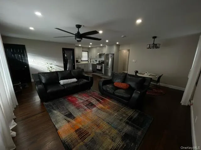 12005 Nashville Boulevard, New York, NY, 4 Bedrooms Bedrooms, 8 Rooms Rooms,2 BathroomsBathrooms,Residential,For Rent,Nashville,0,1004293 12005 Nashville Boulevard, New York, NY, 4 Bedrooms Bedrooms, 8 Rooms Rooms,2 BathroomsBathrooms,Residential,For Rent,Nashville,0,1004293