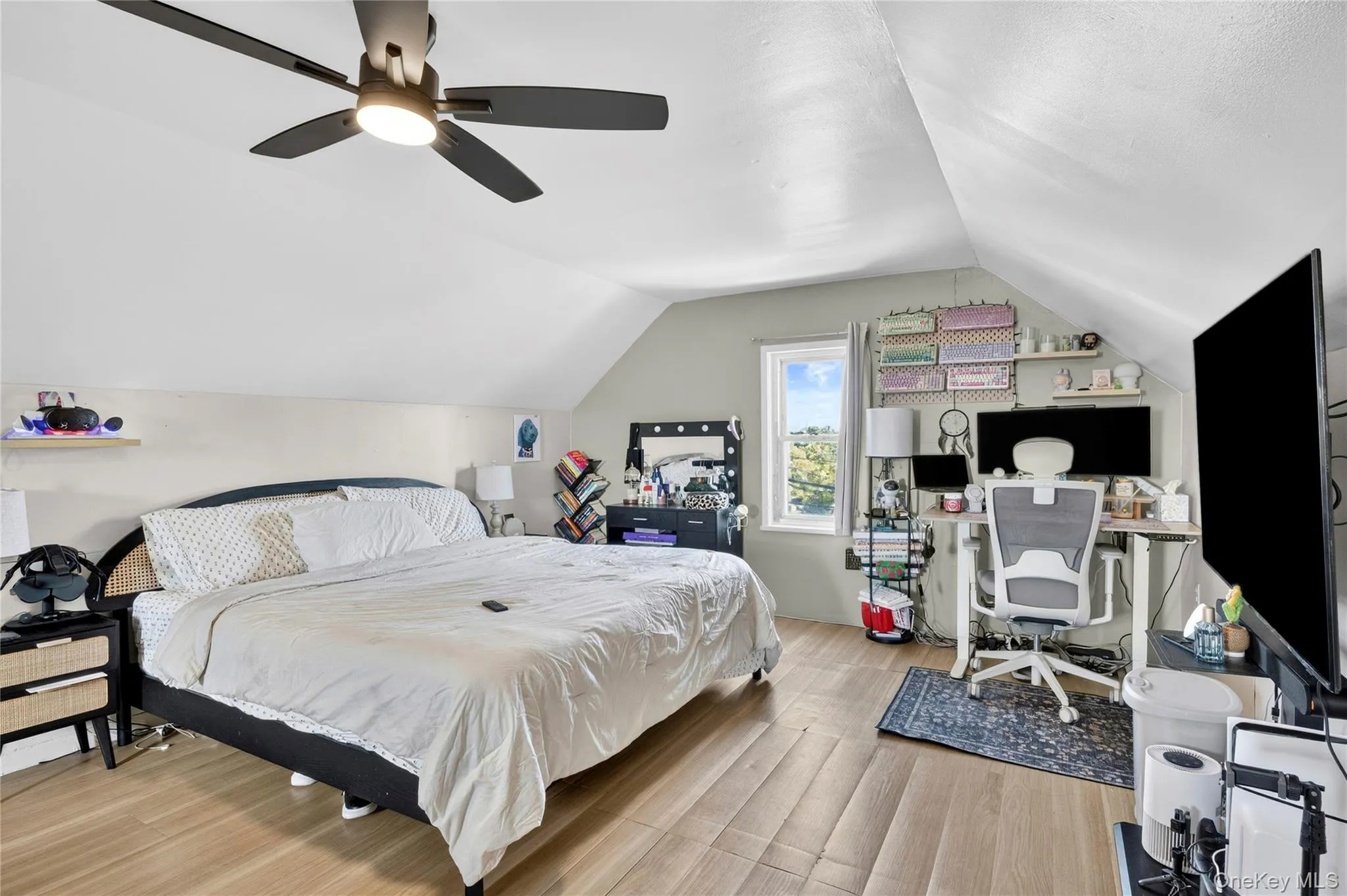 207 New Hyde Park Road, Hempstead, NY, 4 Bedrooms Bedrooms, 8 Rooms Rooms,2 BathroomsBathrooms,Residential,For Rent,New Hyde Park,0,1004294 207 New Hyde Park Road, Hempstead, NY, 4 Bedrooms Bedrooms, 8 Rooms Rooms,2 BathroomsBathrooms,Residential,For Rent,New Hyde Park,0,1004294