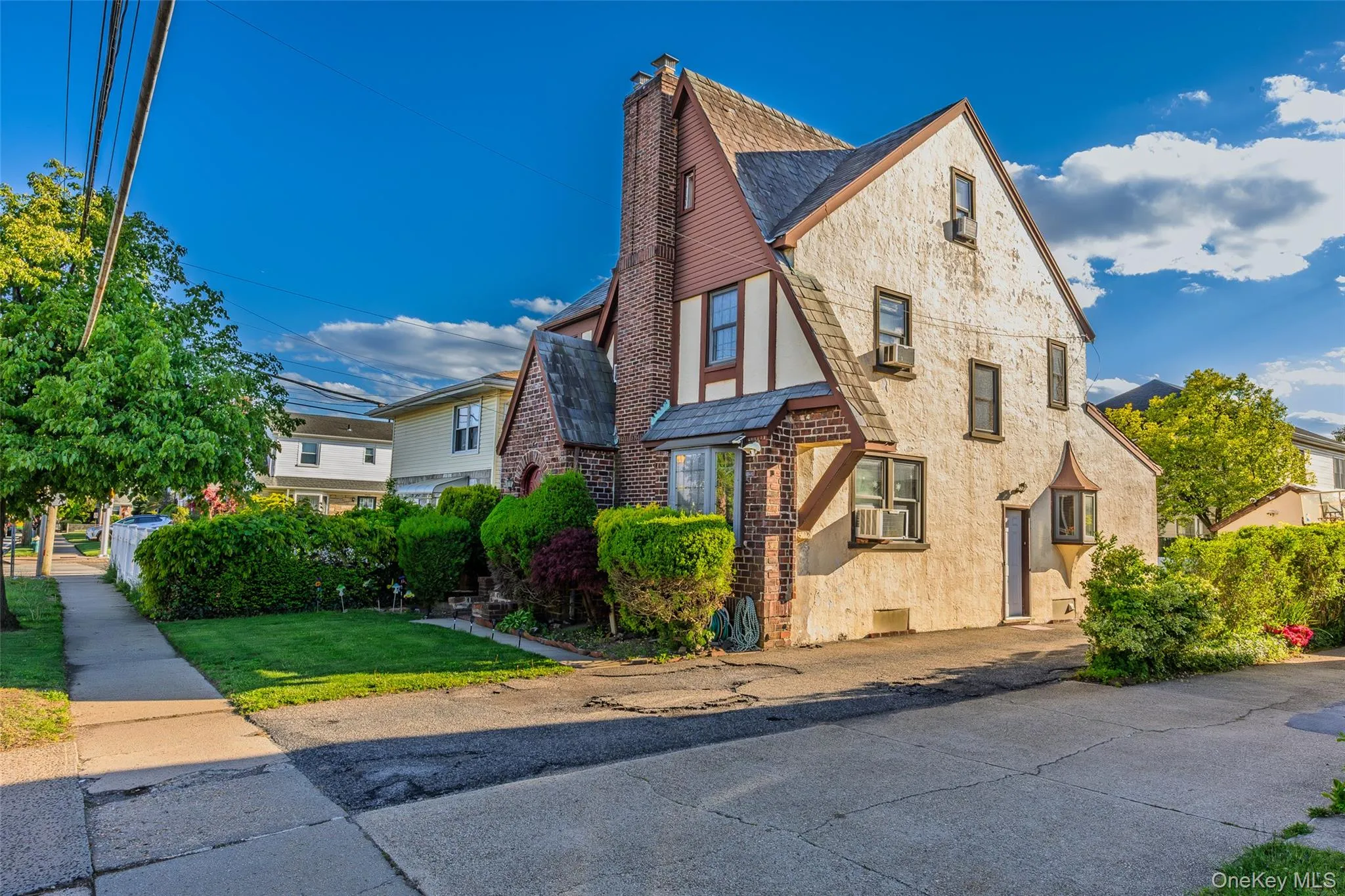 207 New Hyde Park Road, Hempstead, NY, 4 Bedrooms Bedrooms, 8 Rooms Rooms,2 BathroomsBathrooms,Residential,For Rent,New Hyde Park,0,1004294 207 New Hyde Park Road, Hempstead, NY, 4 Bedrooms Bedrooms, 8 Rooms Rooms,2 BathroomsBathrooms,Residential,For Rent,New Hyde Park,0,1004294