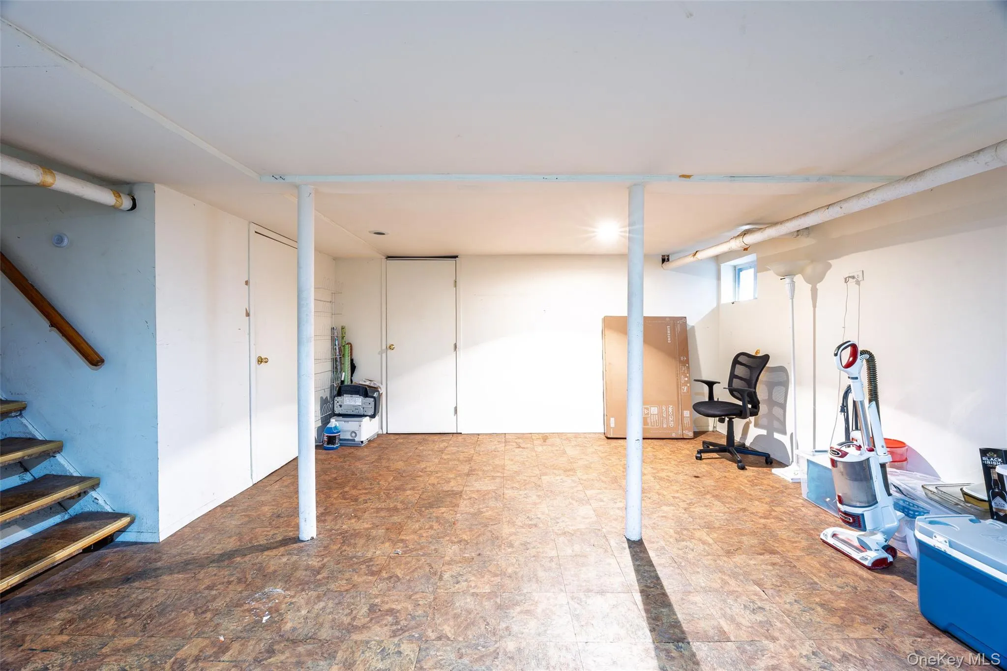 207 New Hyde Park Road, Hempstead, NY, 4 Bedrooms Bedrooms, 8 Rooms Rooms,2 BathroomsBathrooms,Residential,For Rent,New Hyde Park,0,1004294 207 New Hyde Park Road, Hempstead, NY, 4 Bedrooms Bedrooms, 8 Rooms Rooms,2 BathroomsBathrooms,Residential,For Rent,New Hyde Park,0,1004294