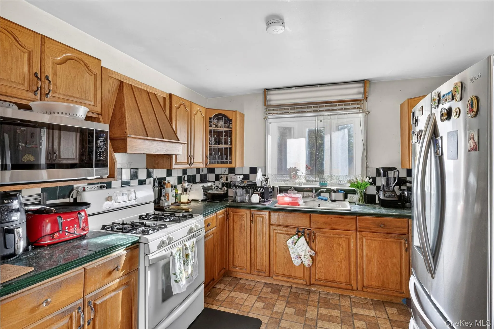 207 New Hyde Park Road, Hempstead, NY, 4 Bedrooms Bedrooms, 8 Rooms Rooms,2 BathroomsBathrooms,Residential,For Rent,New Hyde Park,0,1004294 207 New Hyde Park Road, Hempstead, NY, 4 Bedrooms Bedrooms, 8 Rooms Rooms,2 BathroomsBathrooms,Residential,For Rent,New Hyde Park,0,1004294