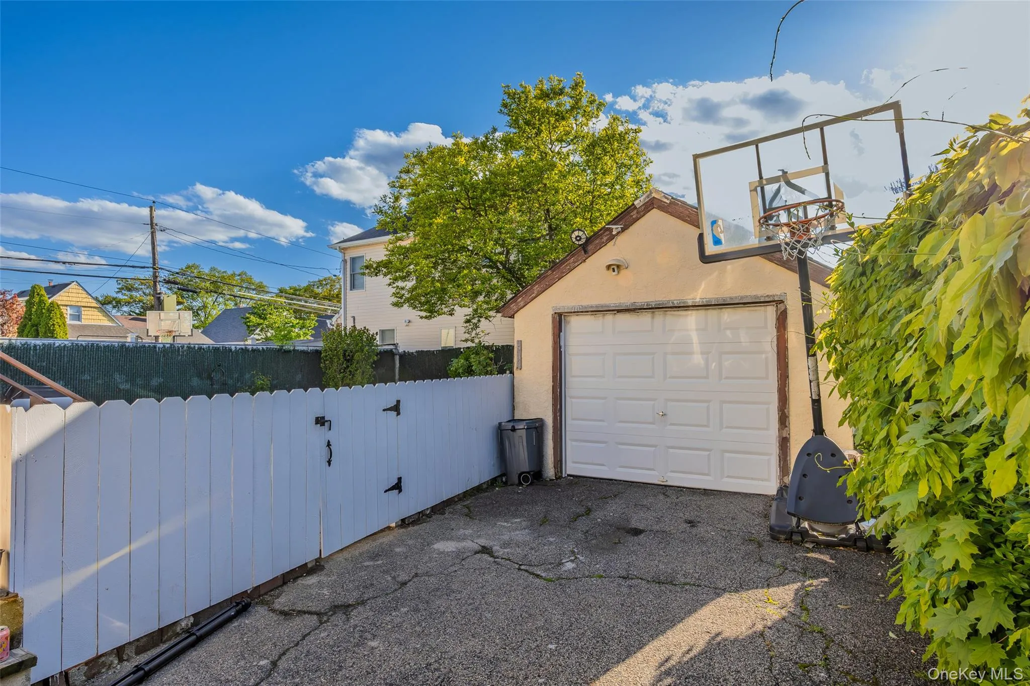 207 New Hyde Park Road, Hempstead, NY, 4 Bedrooms Bedrooms, 8 Rooms Rooms,2 BathroomsBathrooms,Residential,For Rent,New Hyde Park,0,1004294 207 New Hyde Park Road, Hempstead, NY, 4 Bedrooms Bedrooms, 8 Rooms Rooms,2 BathroomsBathrooms,Residential,For Rent,New Hyde Park,0,1004294