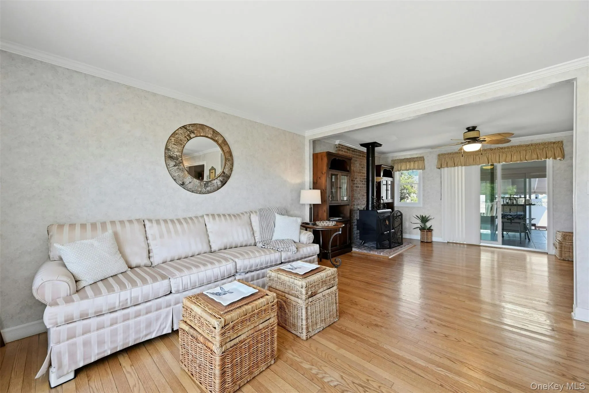 661 Shore Drive, Islip, NY, 4 Bedrooms Bedrooms, 10 Rooms Rooms,2 BathroomsBathrooms,Residential,For Rent,Shore,0,1004296 661 Shore Drive, Islip, NY, 4 Bedrooms Bedrooms, 10 Rooms Rooms,2 BathroomsBathrooms,Residential,For Rent,Shore,0,1004296