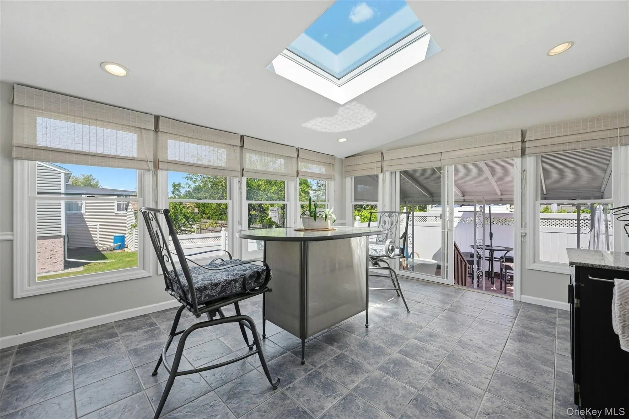 661 Shore Drive, Islip, NY, 4 Bedrooms Bedrooms, 10 Rooms Rooms,2 BathroomsBathrooms,Residential,For Rent,Shore,0,1004296 661 Shore Drive, Islip, NY, 4 Bedrooms Bedrooms, 10 Rooms Rooms,2 BathroomsBathrooms,Residential,For Rent,Shore,0,1004296