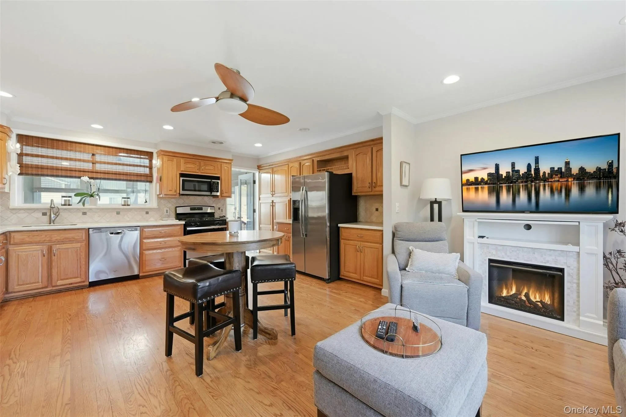 661 Shore Drive, Islip, NY, 4 Bedrooms Bedrooms, 10 Rooms Rooms,2 BathroomsBathrooms,Residential,For Rent,Shore,0,1004296 661 Shore Drive, Islip, NY, 4 Bedrooms Bedrooms, 10 Rooms Rooms,2 BathroomsBathrooms,Residential,For Rent,Shore,0,1004296