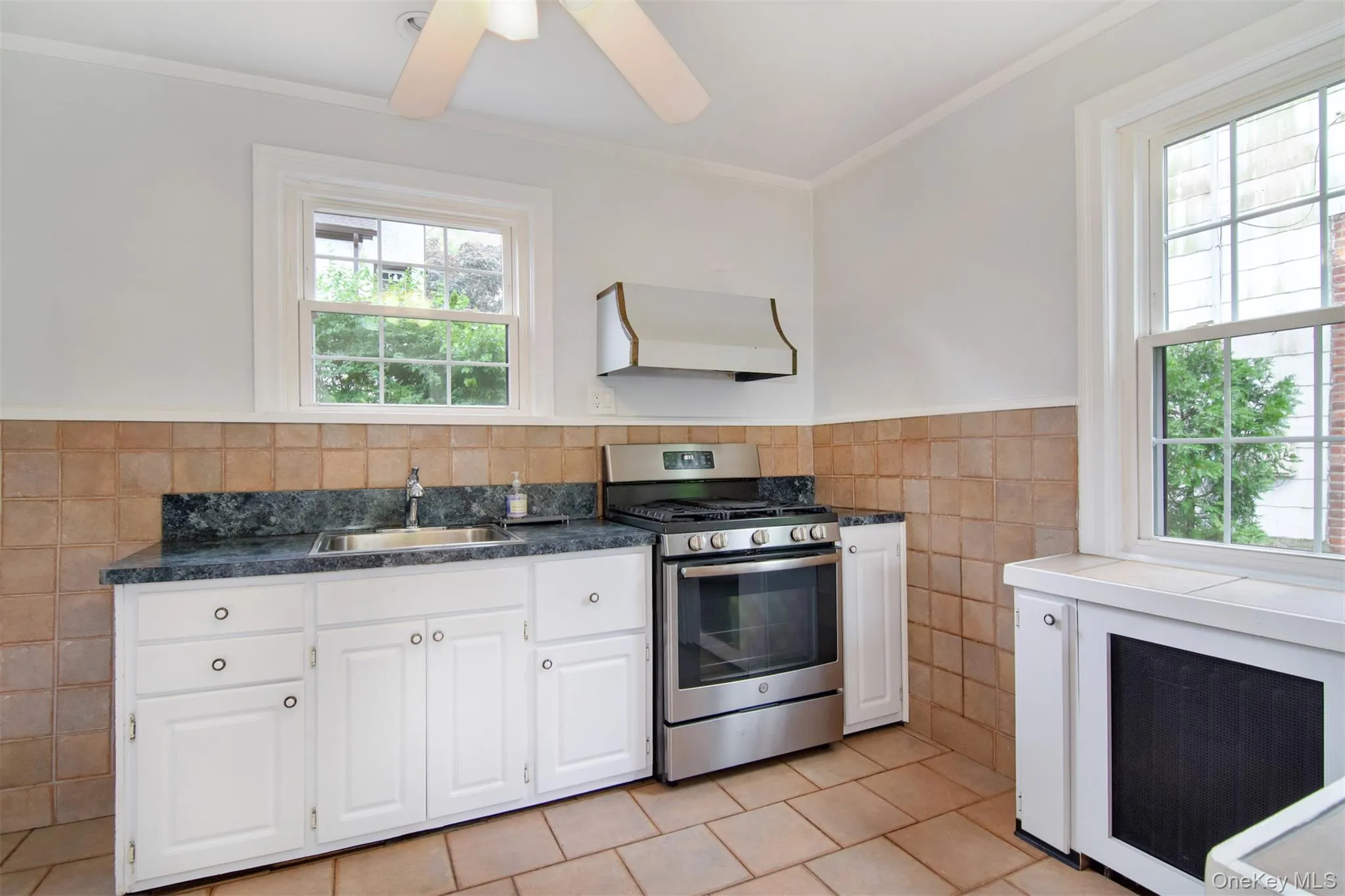 370 Scarsdale Road, Yonkers, NY, 3 Bedrooms Bedrooms, 7 Rooms Rooms,1 BathroomBathrooms,Residential,For Rent,Scarsdale,0,1004299 370 Scarsdale Road, Yonkers, NY, 3 Bedrooms Bedrooms, 7 Rooms Rooms,1 BathroomBathrooms,Residential,For Rent,Scarsdale,0,1004299