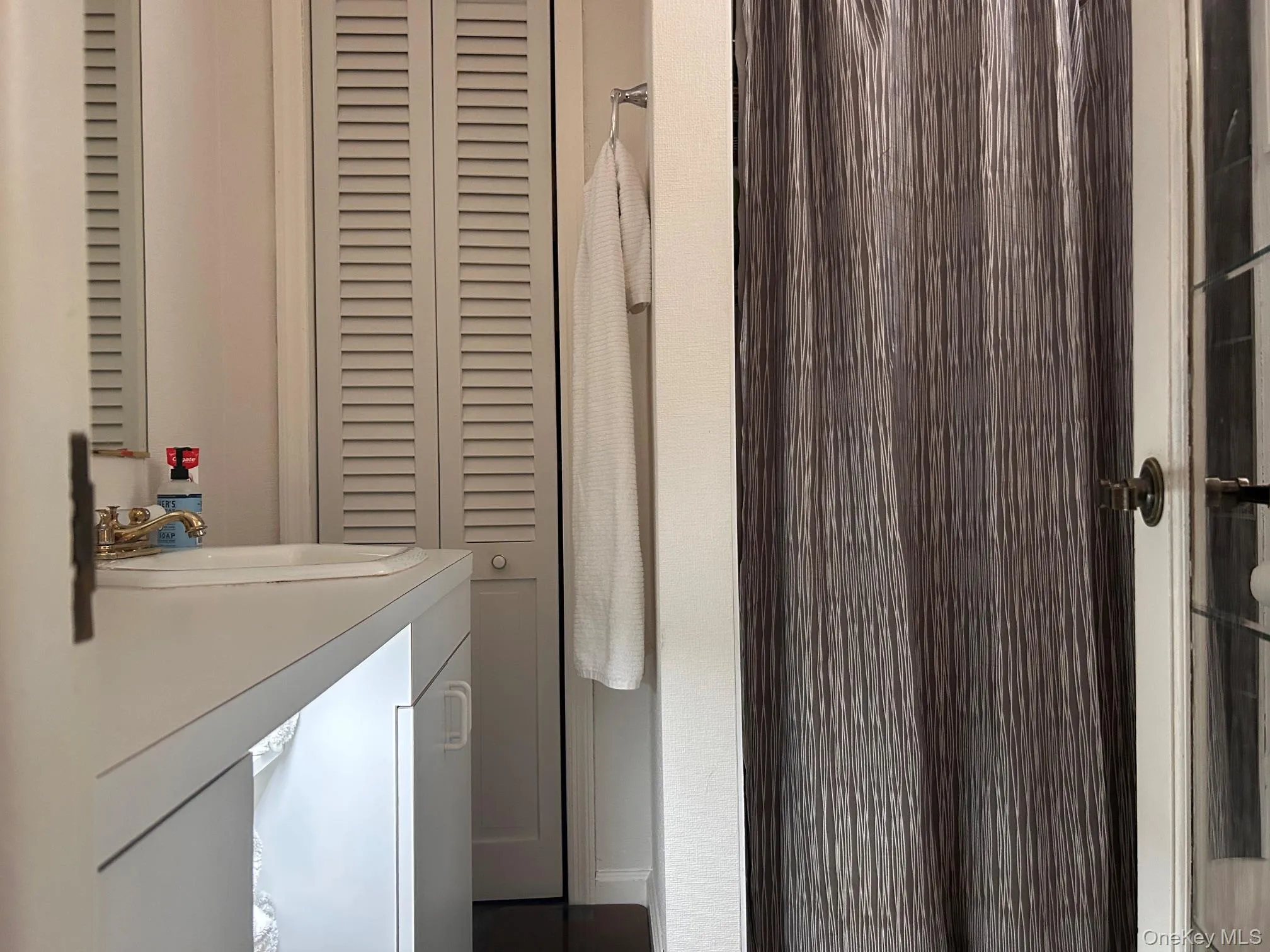47 New Jersey Avenue, Brookhaven, NY, 2 Bedrooms Bedrooms, 5 Rooms Rooms,2 BathroomsBathrooms,Residential Lease,For Rent,New Jersey,0,1004301 47 New Jersey Avenue, Brookhaven, NY, 2 Bedrooms Bedrooms, 5 Rooms Rooms,2 BathroomsBathrooms,Residential Lease,For Rent,New Jersey,0,1004301