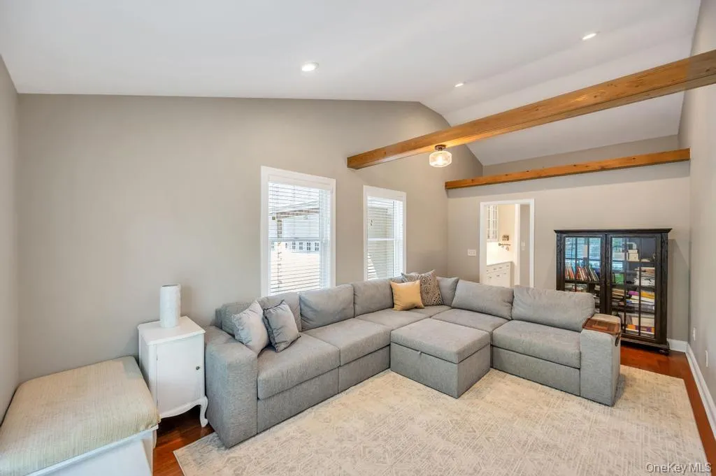 5 Barbara Anne Street, Brookhaven, NY, 3 Bedrooms Bedrooms, 10 Rooms Rooms,2 BathroomsBathrooms,Residential,For Rent,Barbara Anne,0,1004302 5 Barbara Anne Street, Brookhaven, NY, 3 Bedrooms Bedrooms, 10 Rooms Rooms,2 BathroomsBathrooms,Residential,For Rent,Barbara Anne,0,1004302
