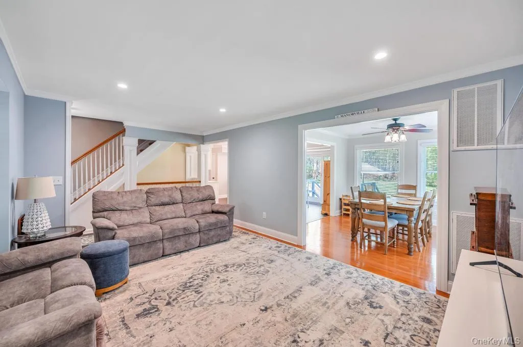 5 Barbara Anne Street, Brookhaven, NY, 3 Bedrooms Bedrooms, 10 Rooms Rooms,2 BathroomsBathrooms,Residential,For Rent,Barbara Anne,0,1004302 5 Barbara Anne Street, Brookhaven, NY, 3 Bedrooms Bedrooms, 10 Rooms Rooms,2 BathroomsBathrooms,Residential,For Rent,Barbara Anne,0,1004302