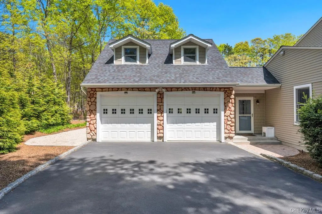 5 Barbara Anne Street, Brookhaven, NY, 3 Bedrooms Bedrooms, 10 Rooms Rooms,2 BathroomsBathrooms,Residential,For Rent,Barbara Anne,0,1004302 5 Barbara Anne Street, Brookhaven, NY, 3 Bedrooms Bedrooms, 10 Rooms Rooms,2 BathroomsBathrooms,Residential,For Rent,Barbara Anne,0,1004302