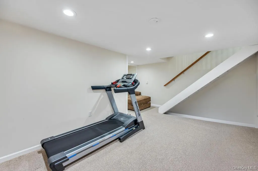 5 Barbara Anne Street, Brookhaven, NY, 3 Bedrooms Bedrooms, 10 Rooms Rooms,2 BathroomsBathrooms,Residential,For Rent,Barbara Anne,0,1004302 5 Barbara Anne Street, Brookhaven, NY, 3 Bedrooms Bedrooms, 10 Rooms Rooms,2 BathroomsBathrooms,Residential,For Rent,Barbara Anne,0,1004302