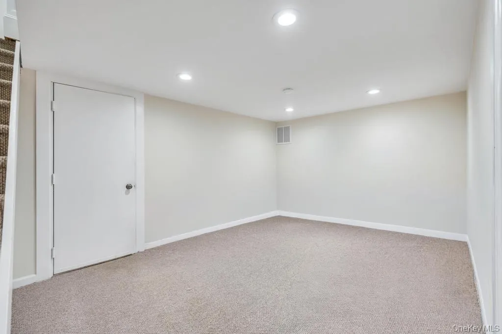5 Barbara Anne Street, Brookhaven, NY, 3 Bedrooms Bedrooms, 10 Rooms Rooms,2 BathroomsBathrooms,Residential,For Rent,Barbara Anne,0,1004302 5 Barbara Anne Street, Brookhaven, NY, 3 Bedrooms Bedrooms, 10 Rooms Rooms,2 BathroomsBathrooms,Residential,For Rent,Barbara Anne,0,1004302