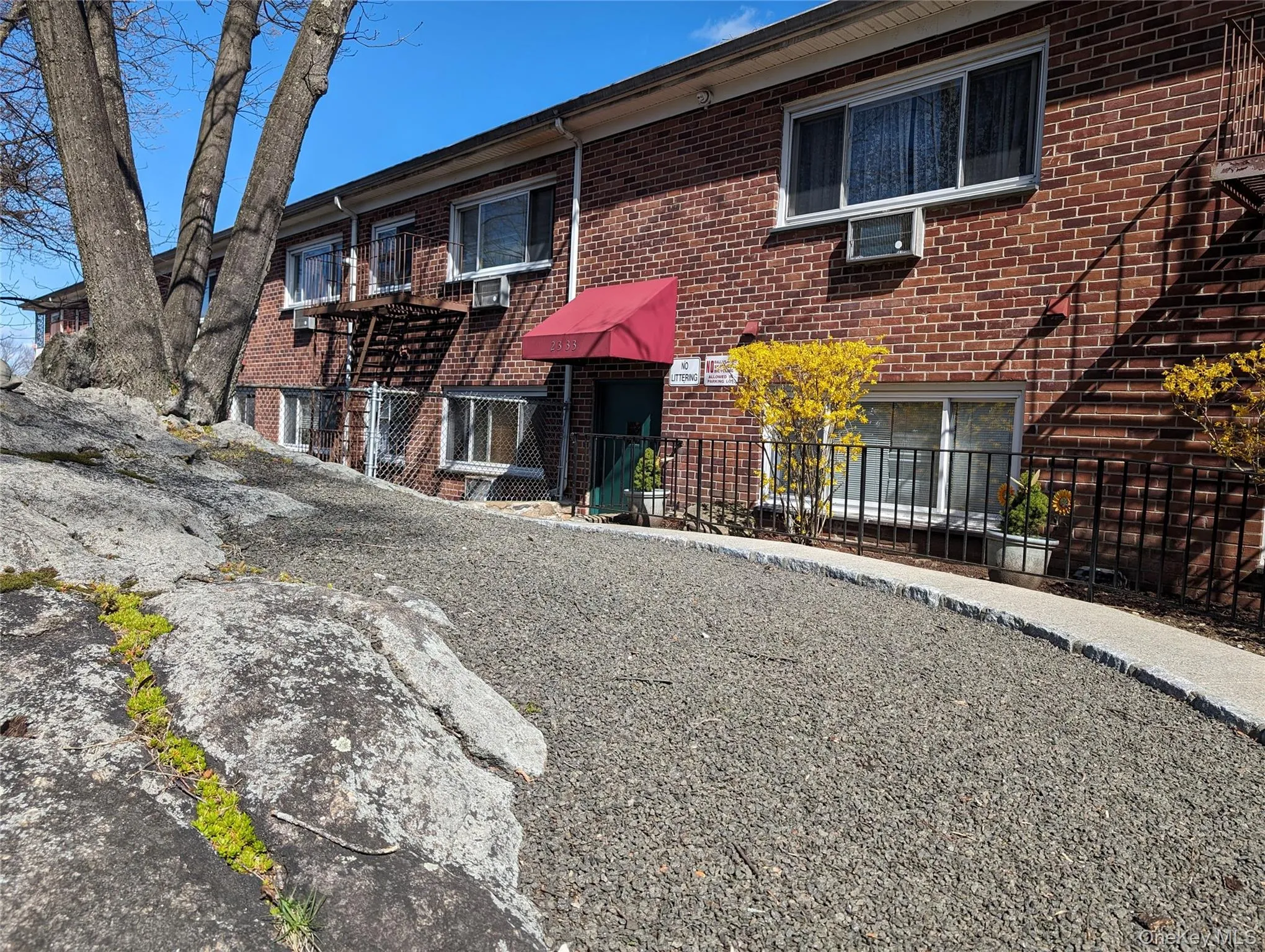 2333 Palmer Avenue, New Rochelle, NY, 2 Bedrooms Bedrooms, 6 Rooms Rooms,1 BathroomBathrooms,Residential,For Rent,Palmer,0,1004309 2333 Palmer Avenue, New Rochelle, NY, 2 Bedrooms Bedrooms, 6 Rooms Rooms,1 BathroomBathrooms,Residential,For Rent,Palmer,0,1004309