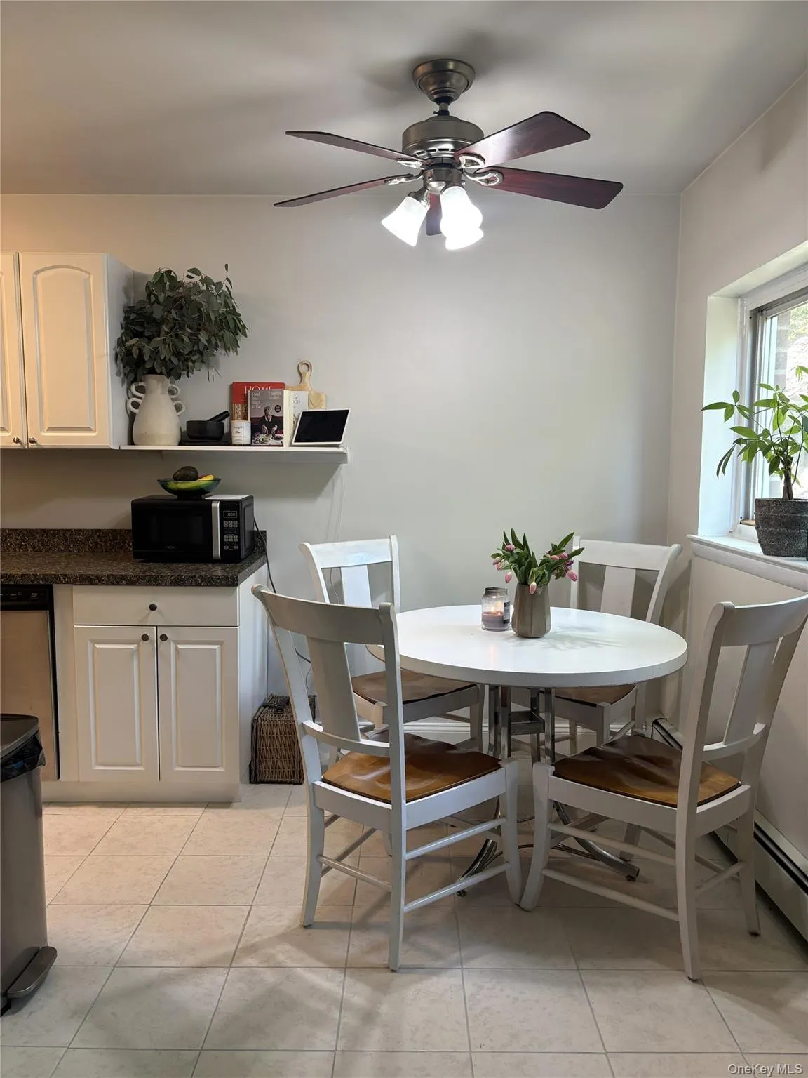 2333 Palmer Avenue, New Rochelle, NY, 2 Bedrooms Bedrooms, 6 Rooms Rooms,1 BathroomBathrooms,Residential,For Rent,Palmer,0,1004309 2333 Palmer Avenue, New Rochelle, NY, 2 Bedrooms Bedrooms, 6 Rooms Rooms,1 BathroomBathrooms,Residential,For Rent,Palmer,0,1004309