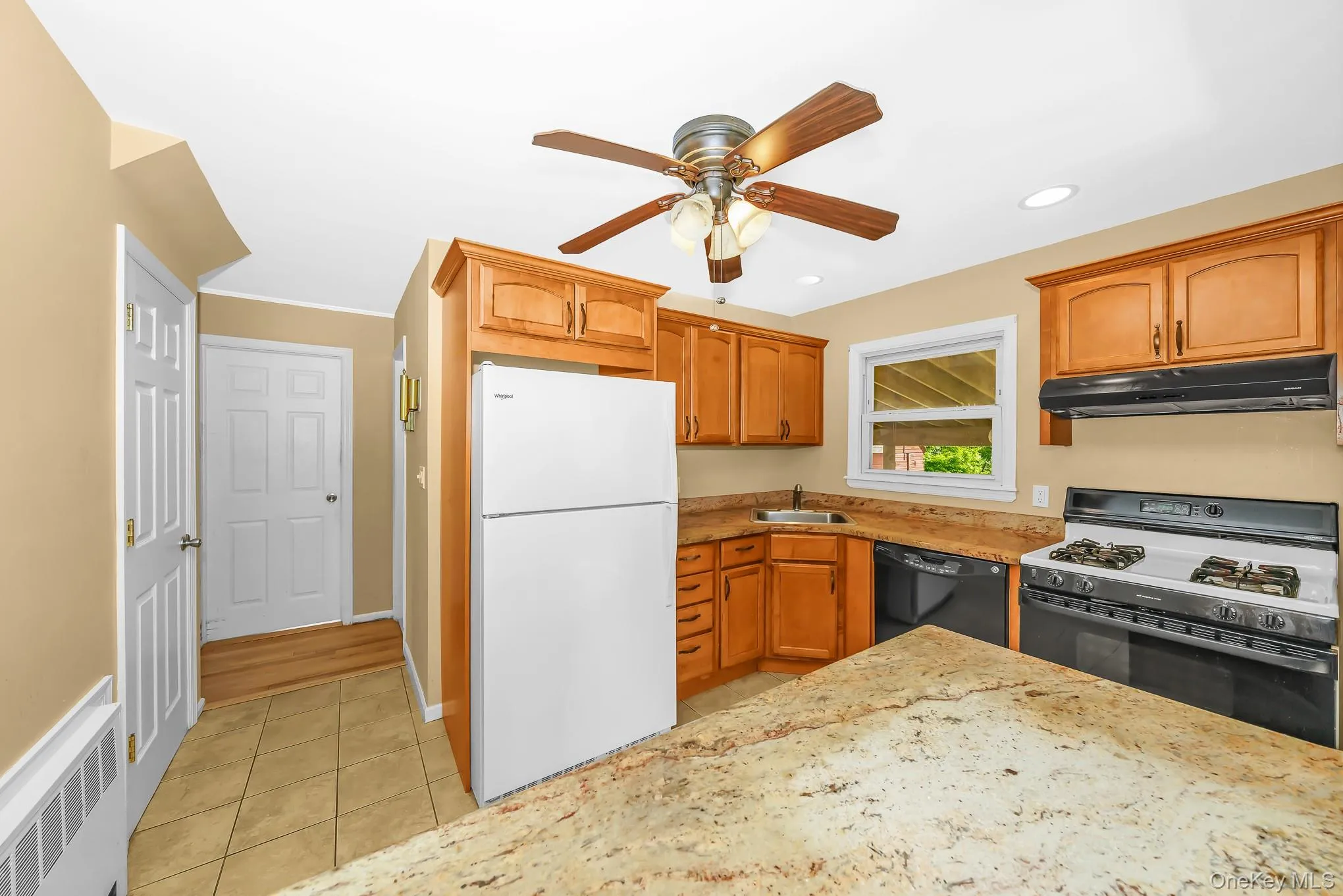 3872 Fulton Avenue, Hempstead, NY, 5 Bedrooms Bedrooms, 8 Rooms Rooms,2 BathroomsBathrooms,Residential,For Rent,Fulton,0,1004312 3872 Fulton Avenue, Hempstead, NY, 5 Bedrooms Bedrooms, 8 Rooms Rooms,2 BathroomsBathrooms,Residential,For Rent,Fulton,0,1004312