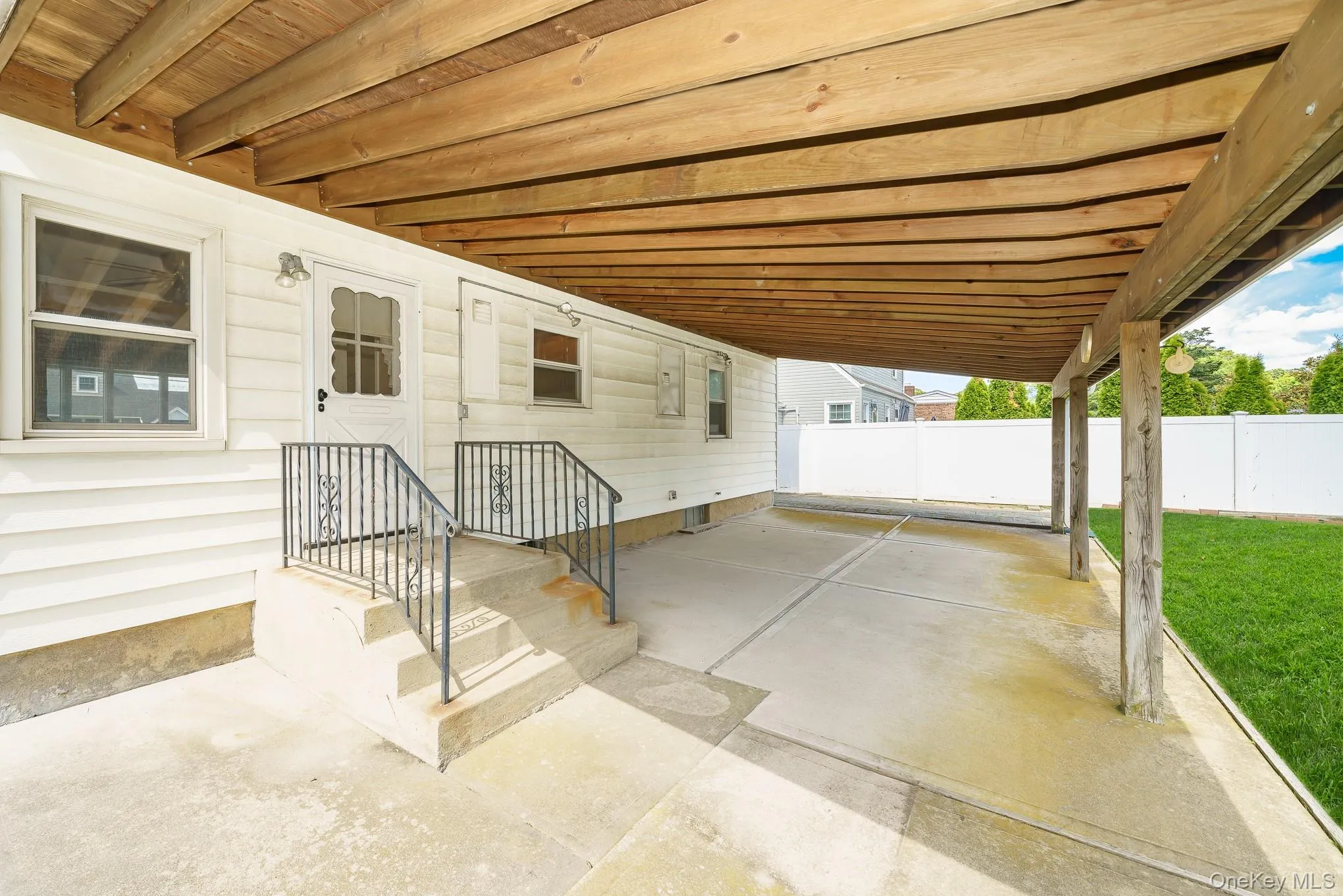 3872 Fulton Avenue, Hempstead, NY, 5 Bedrooms Bedrooms, 8 Rooms Rooms,2 BathroomsBathrooms,Residential,For Rent,Fulton,0,1004312 3872 Fulton Avenue, Hempstead, NY, 5 Bedrooms Bedrooms, 8 Rooms Rooms,2 BathroomsBathrooms,Residential,For Rent,Fulton,0,1004312