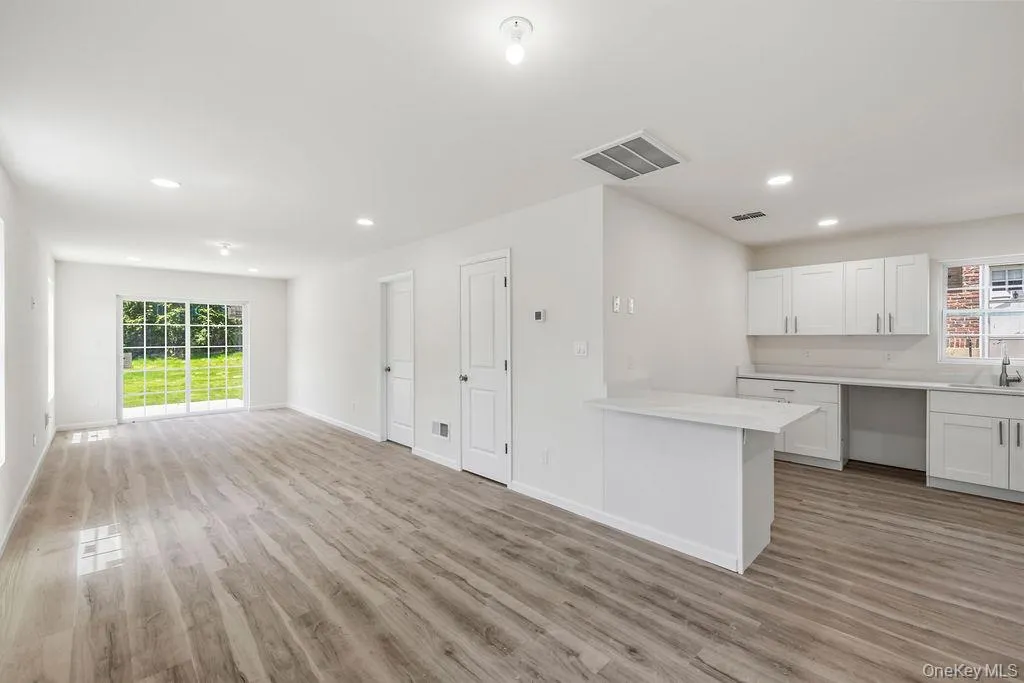 27 Wayne Avenue, Haverstraw, NY, 4 Bedrooms Bedrooms, 7 Rooms Rooms,3 BathroomsBathrooms,Residential,For Rent,Wayne,0,1004314 27 Wayne Avenue, Haverstraw, NY, 4 Bedrooms Bedrooms, 7 Rooms Rooms,3 BathroomsBathrooms,Residential,For Rent,Wayne,0,1004314