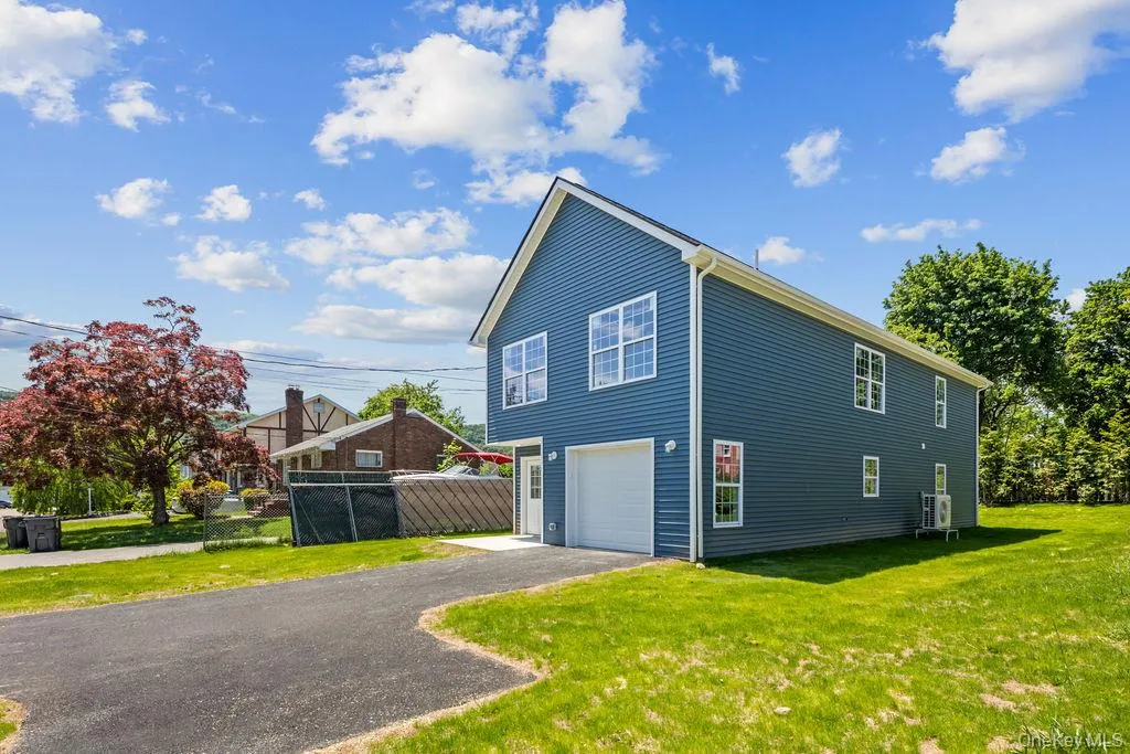 27 Wayne Avenue, Haverstraw, NY, 4 Bedrooms Bedrooms, 7 Rooms Rooms,3 BathroomsBathrooms,Residential,For Rent,Wayne,0,1004314 27 Wayne Avenue, Haverstraw, NY, 4 Bedrooms Bedrooms, 7 Rooms Rooms,3 BathroomsBathrooms,Residential,For Rent,Wayne,0,1004314