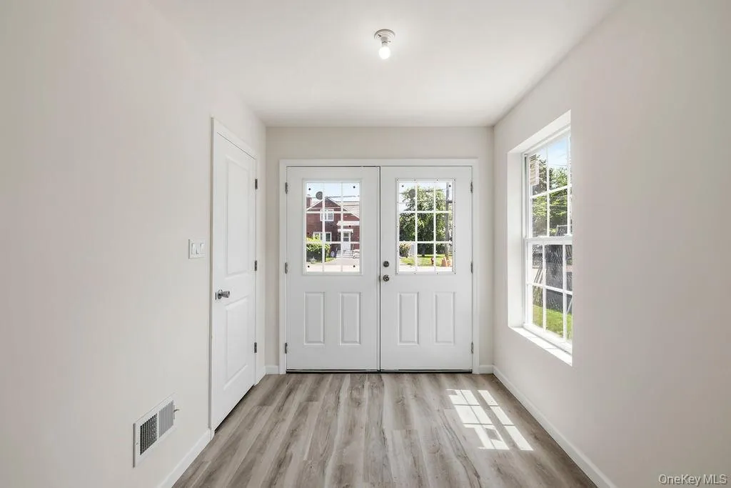 27 Wayne Avenue, Haverstraw, NY, 4 Bedrooms Bedrooms, 7 Rooms Rooms,3 BathroomsBathrooms,Residential,For Rent,Wayne,0,1004314 27 Wayne Avenue, Haverstraw, NY, 4 Bedrooms Bedrooms, 7 Rooms Rooms,3 BathroomsBathrooms,Residential,For Rent,Wayne,0,1004314